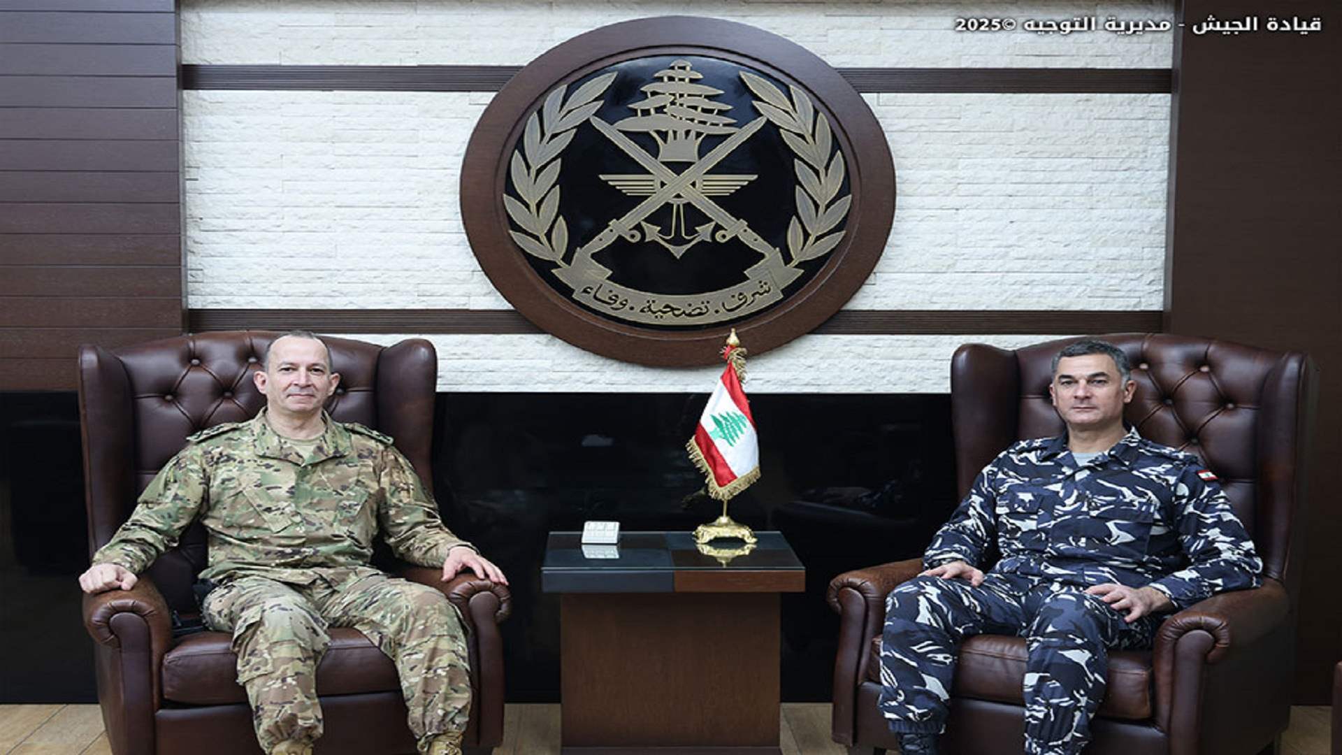 قائد الجيش العماد رودولف هيكل استقبل المدير العام لقوى الأمن الداخلي اللواء رائد عبد الله والبحث تناول الإجراءات والتدابير الأمنية المتخذة خلال الأعياد إضافة إلى الأوضاع العامة في البلاد