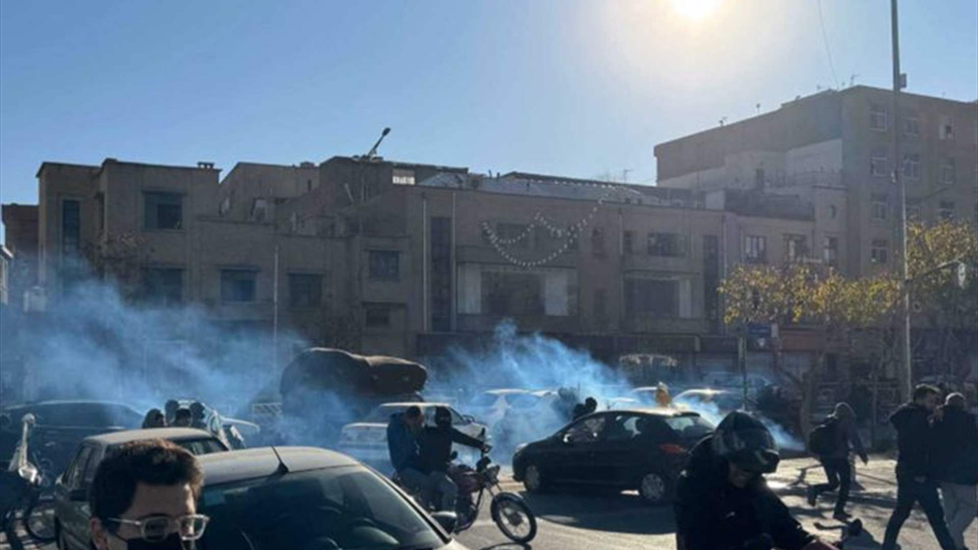 ستة قتلى خلال مواجهات بين متظاهرين وقوات الأمن في إيران