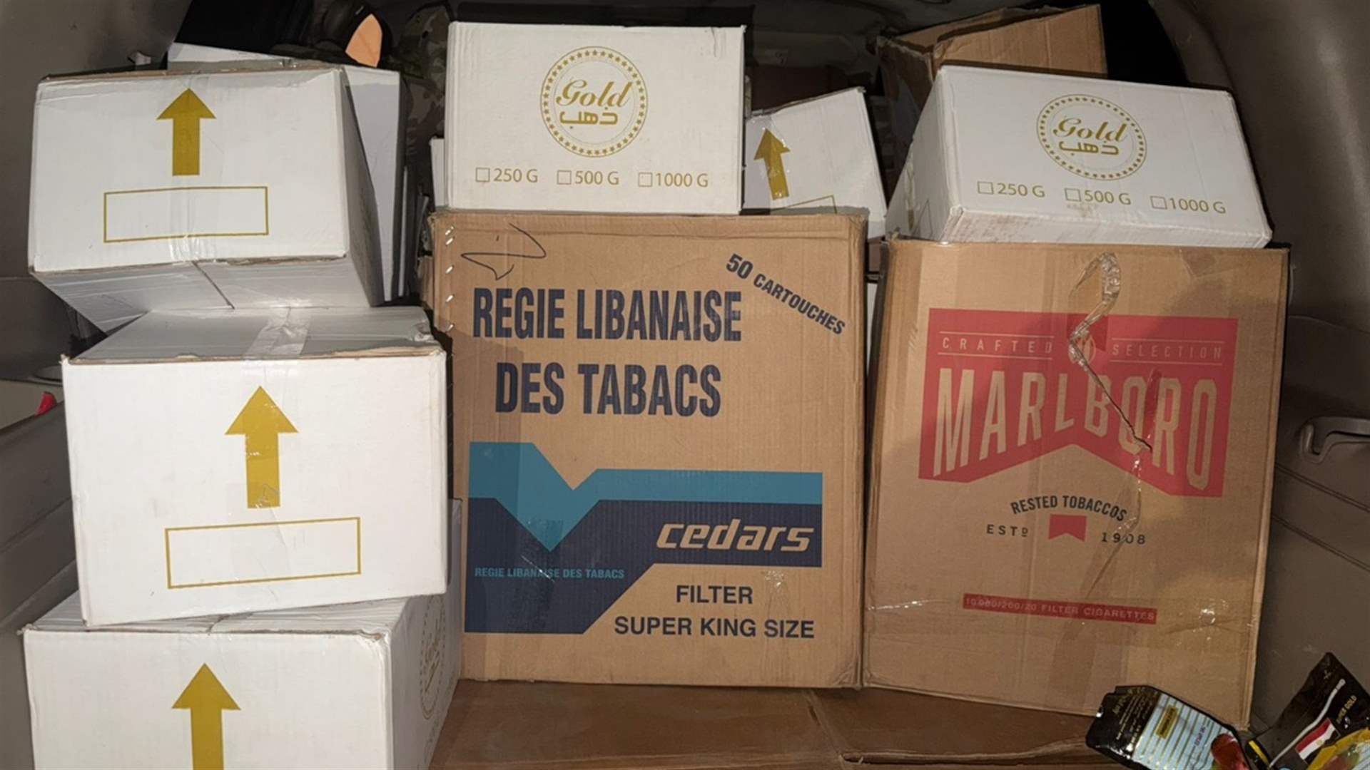 "الريجي" دهمت مستودعات لتخزين المصنوعات التبغية المهربة والمزورة