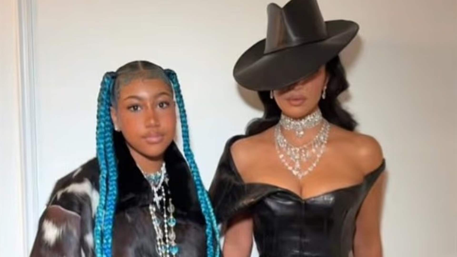 بعد أسابيع من إطلاقه... اختفاء غامض لحساب نورث ويست على إنستغرام 