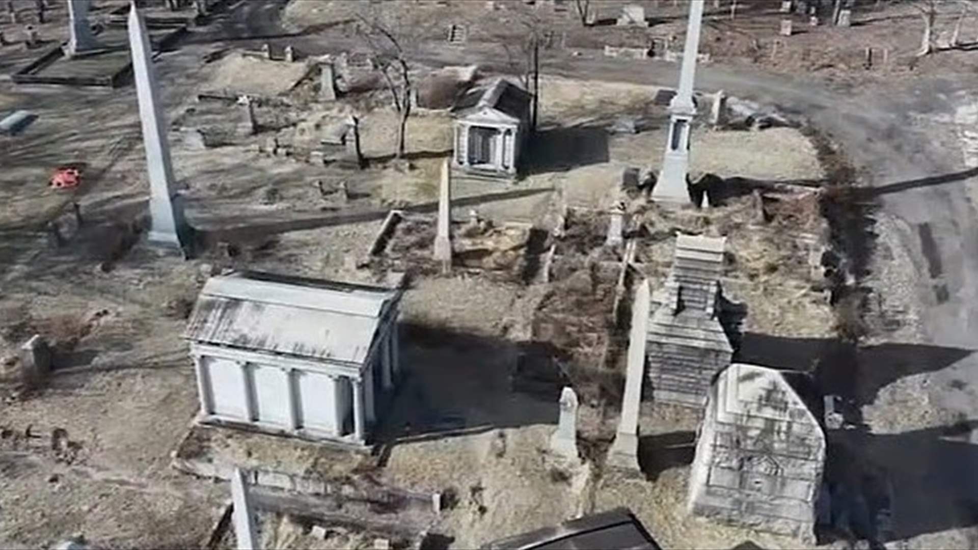 العثور على أكثر من 100 جمجمة وبقايا رُضّع داخل منزل في بنسلفانيا: "دنّس المقابر وتاجر بالعظام" وهذه التفاصيل