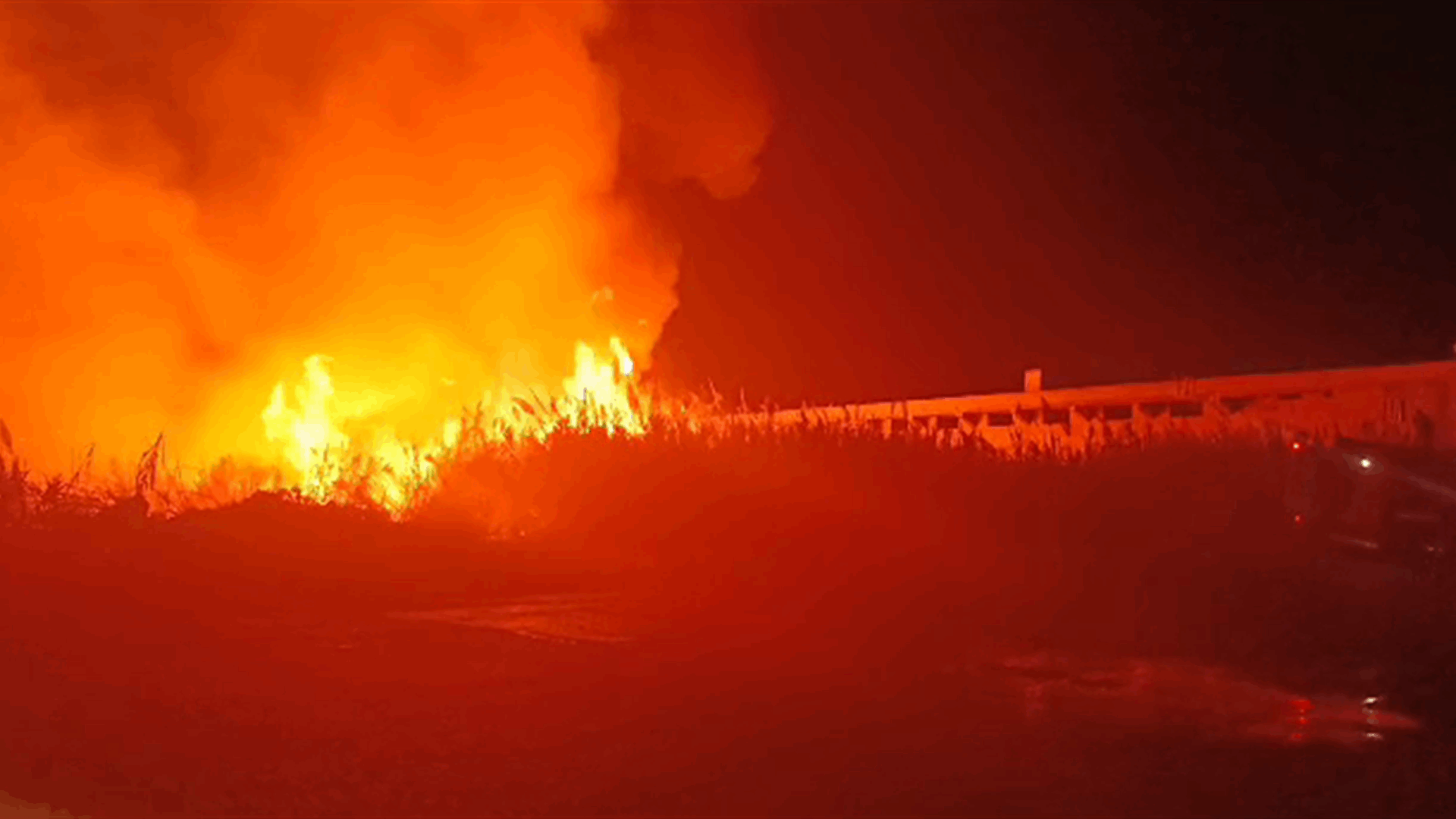 حريق قرب منشآت نفط طرابلس ومسارعة لاخماده