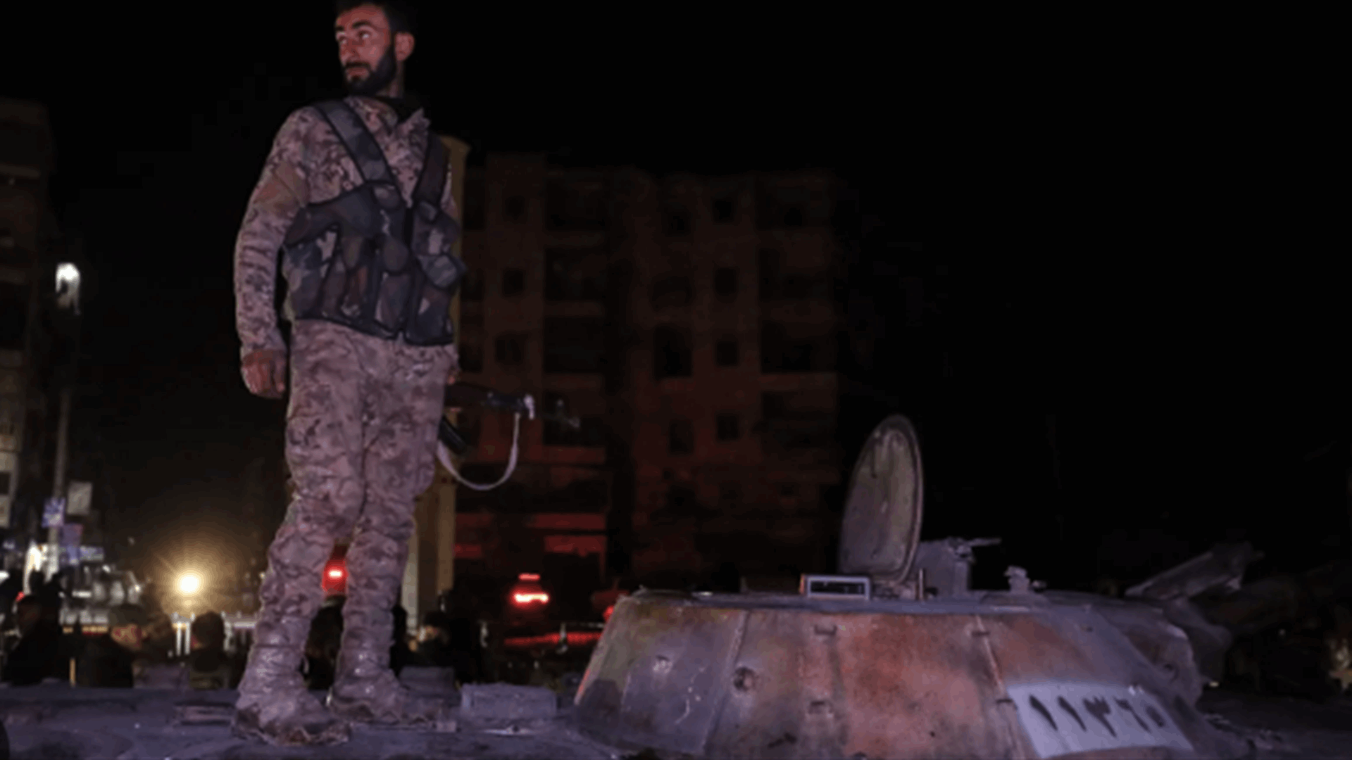 الجيش السوري يعلن استكمال عملية أمنية داخل حيّ كردي في حلب بعد اشتباكات عنيفة 