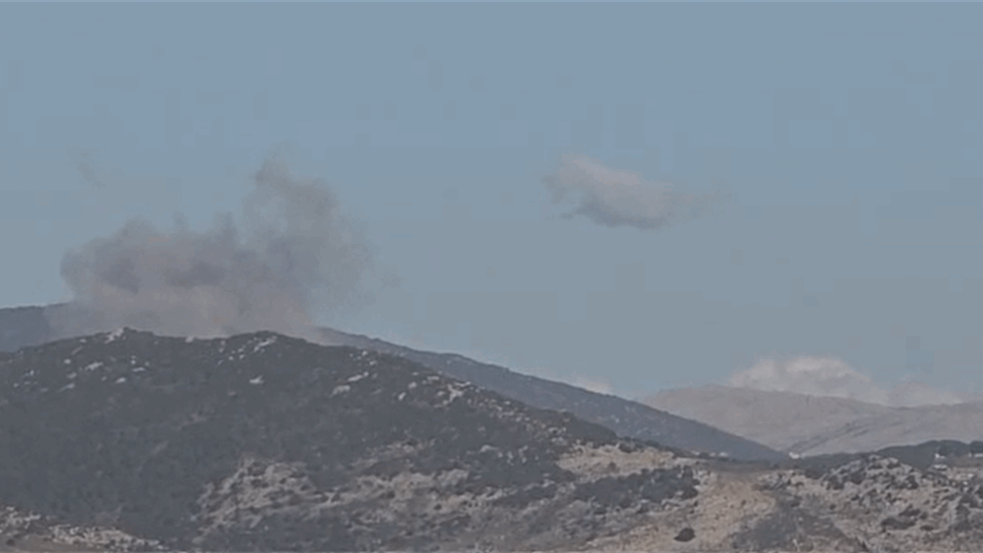 Around 25 Israeli airstrikes hit multiple areas in South and West Lebanon