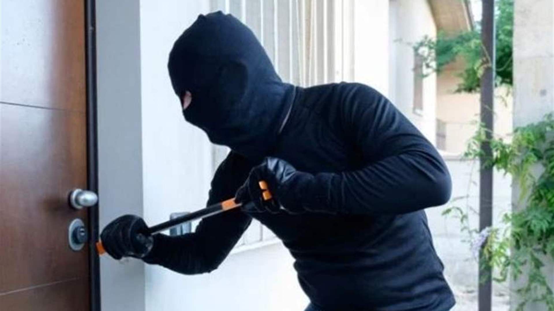 سرقة 60 ألف دولار من محل لبيع الأدوات الكهربائية في جبيل