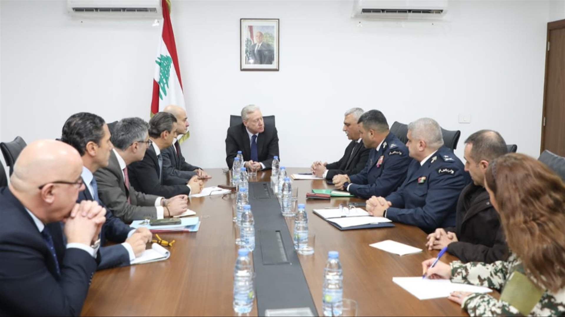 رجي وشقير بحثا في تطوير الخدمات القنصلية وإمكان إصدار جوازات سفر "بيوكربونية" قريبا