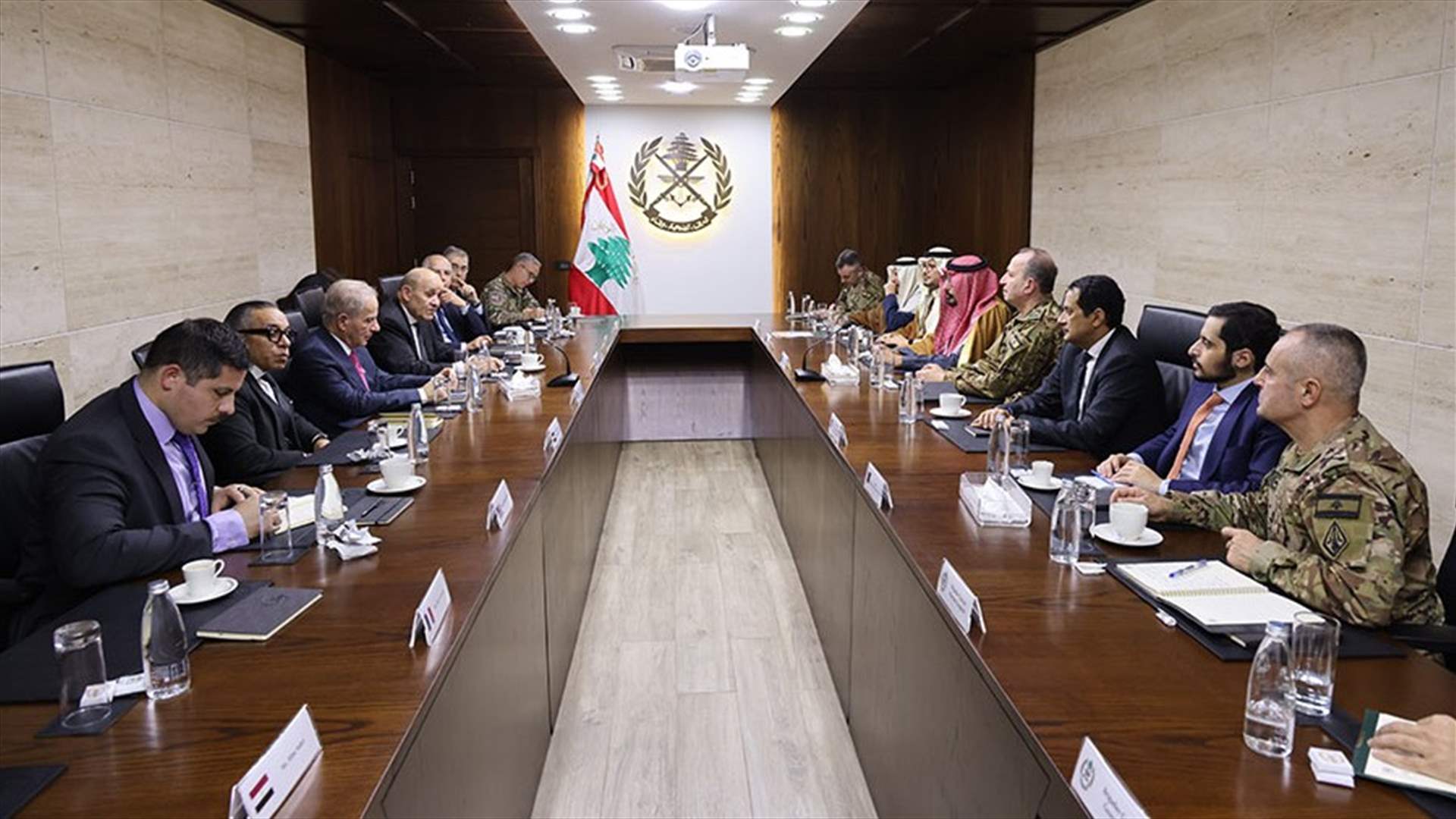 "الأخبار": لقاء تمهيدي في قطر لمؤتمر دعم الجيش في شباط