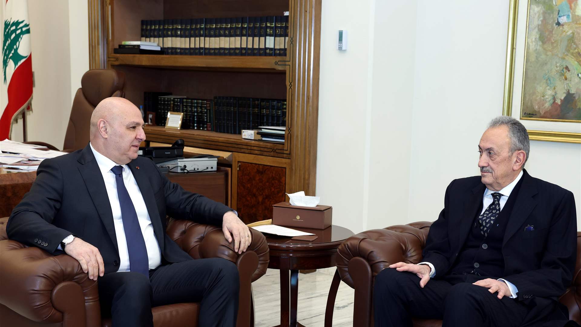 عون عرض مع السفير كرم للتحضيرات قبل اجتماع "الميكانيزم"