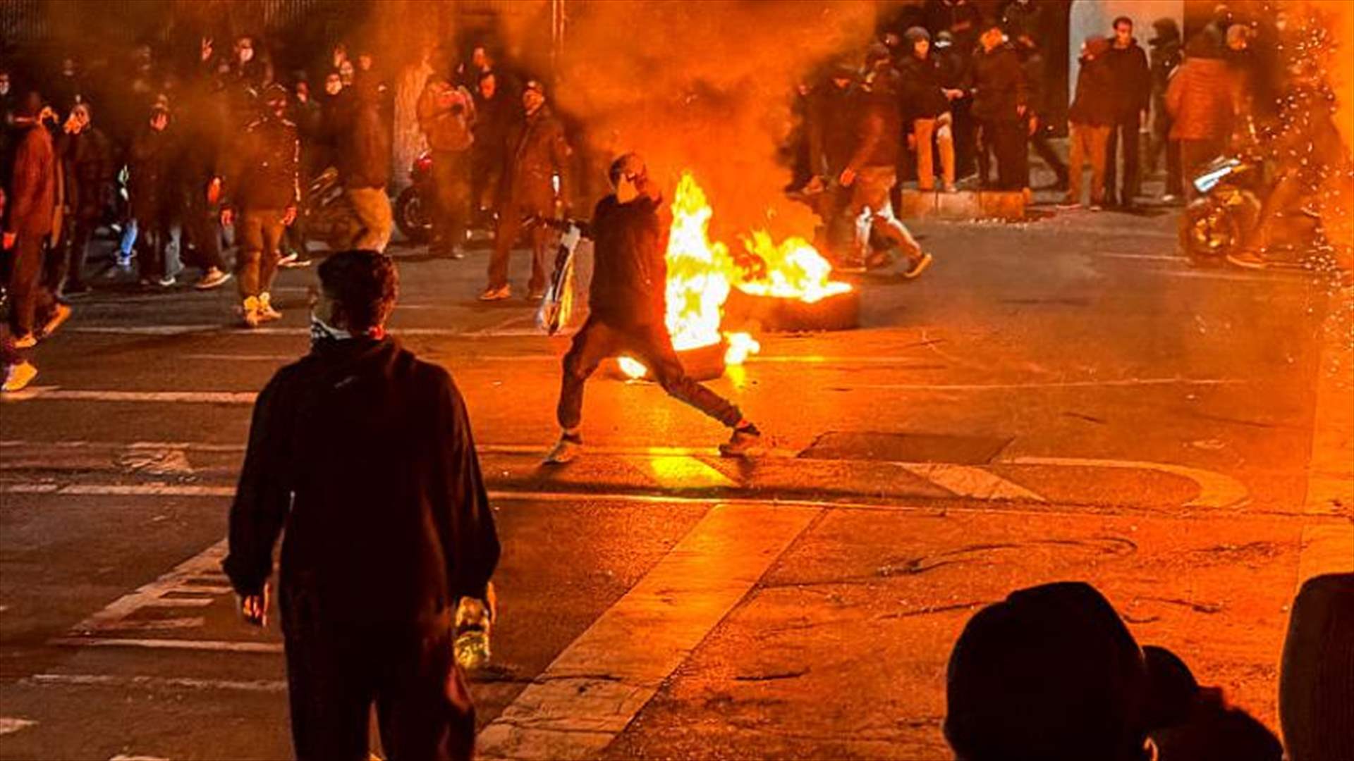 "تسنيم": توقيف ثلاثة آلاف شخص في إيران على خلفية الاحتجاجات