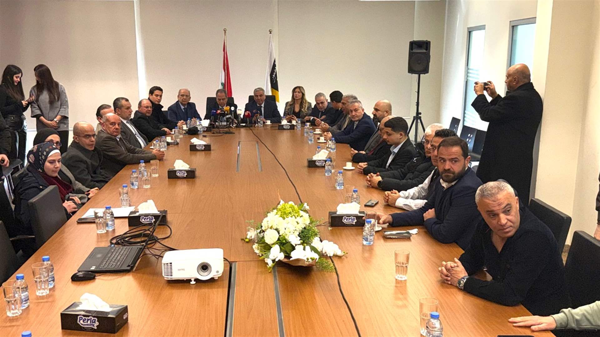 صدي في اجتماع خصص لعرض سبل إيجاد حلول سريعة لأزمة مياه نبع هاب: الأعمال الميدانية تنطلق الأربعاء والخميس