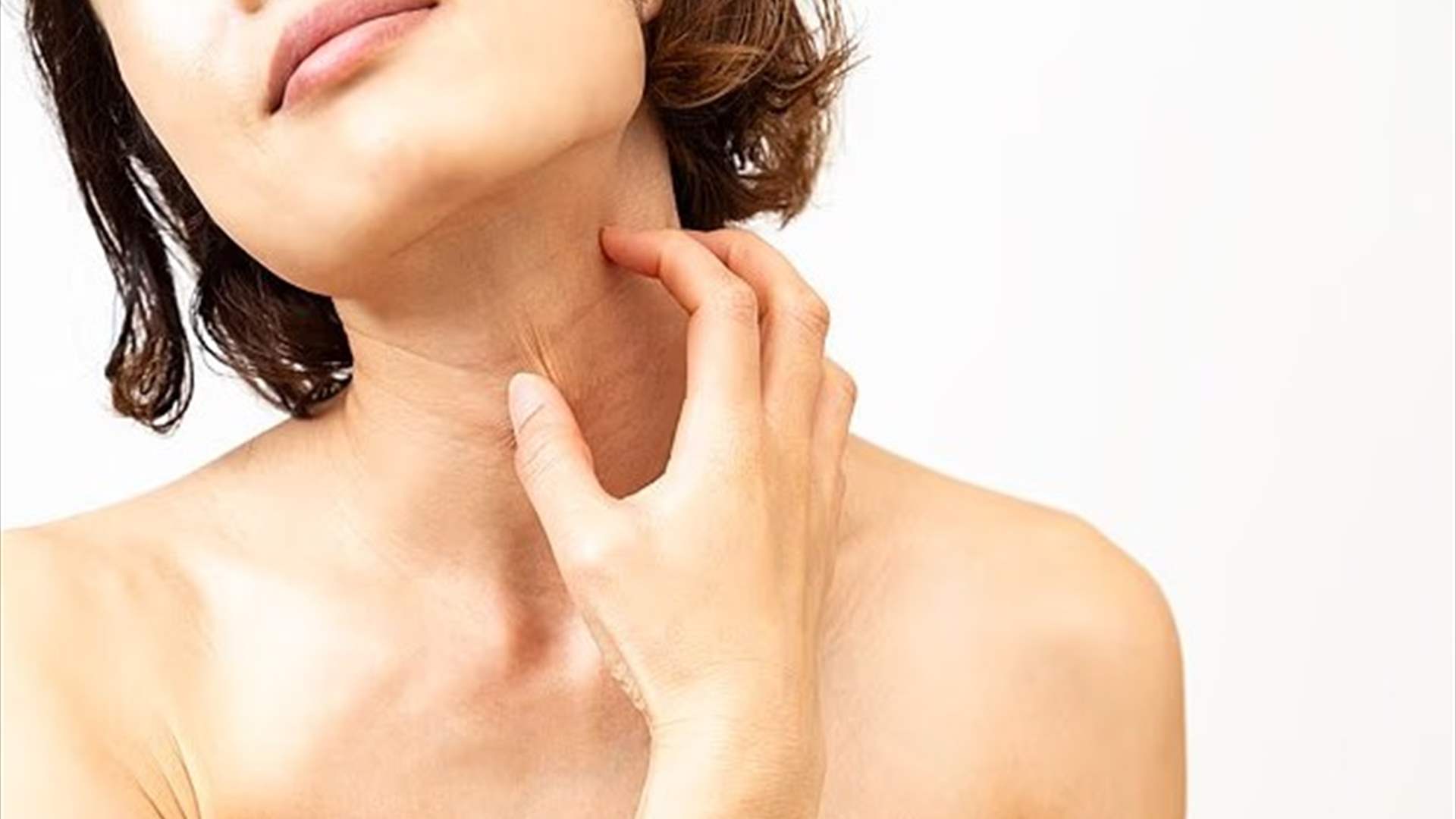 حكة وتشققات وجفاف… لهذا السبب تتفاقم الإكزيما في الشتاء وطبيبة تكشف الحلول