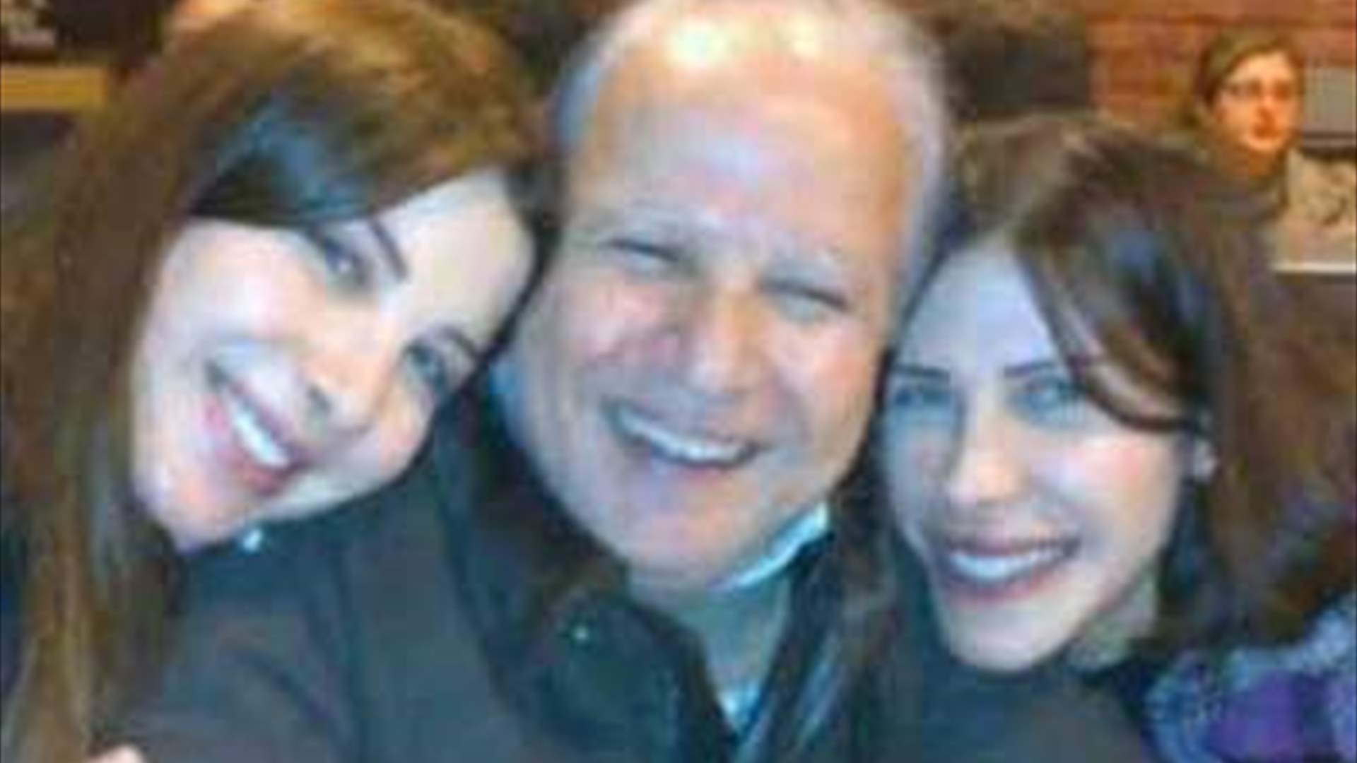 نانسي عجرم في فيديو عفوي مع والدها نبيل عجرم: "أنا صورة ليك" (فيديو)