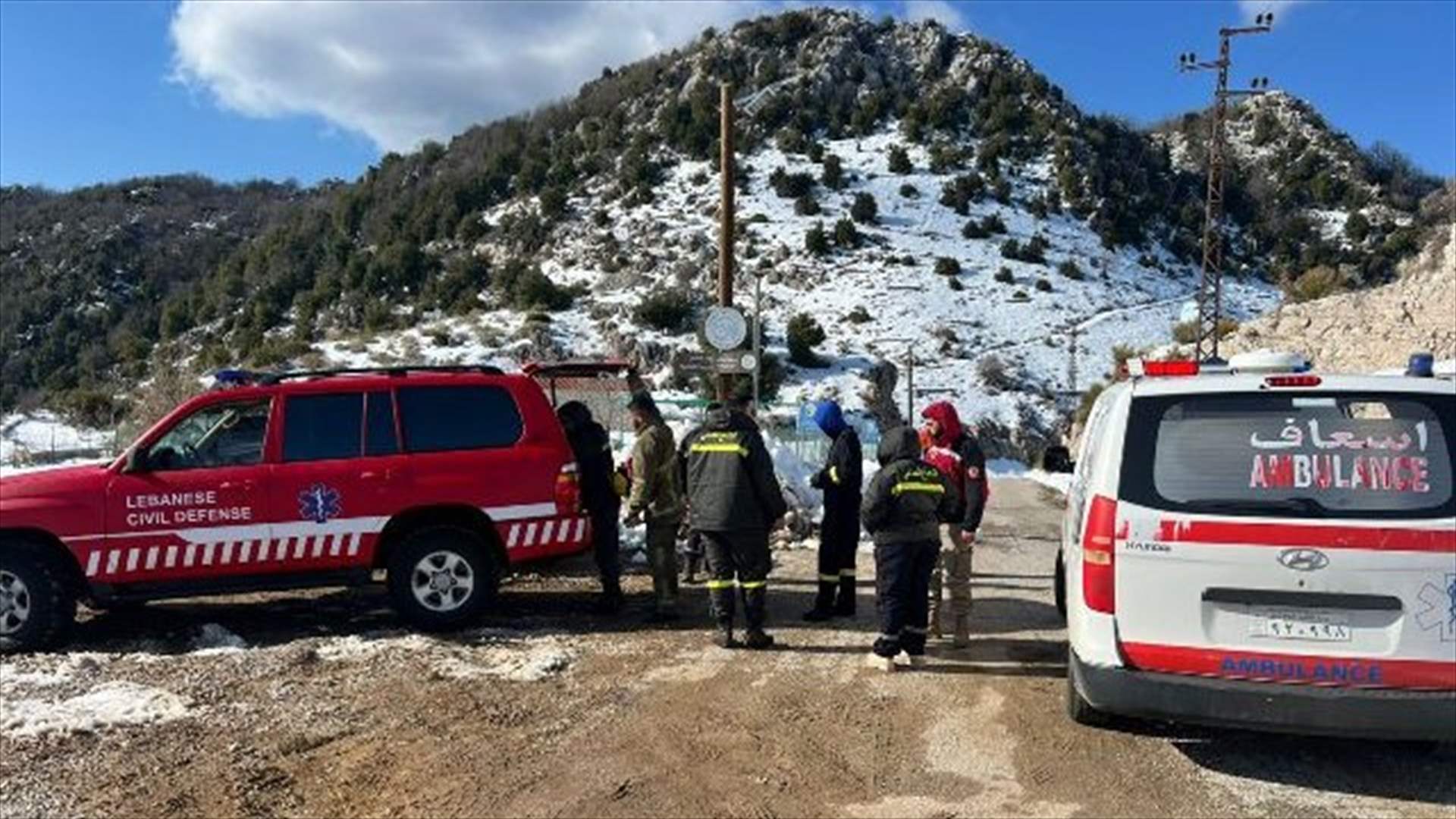 الدفاع المدني: إنقاذ 3 مواطنين ضلّوا طريقهم أثناء ممارسة رياضة المشي الجبلي بين قهمز وخراج نهر الدهب