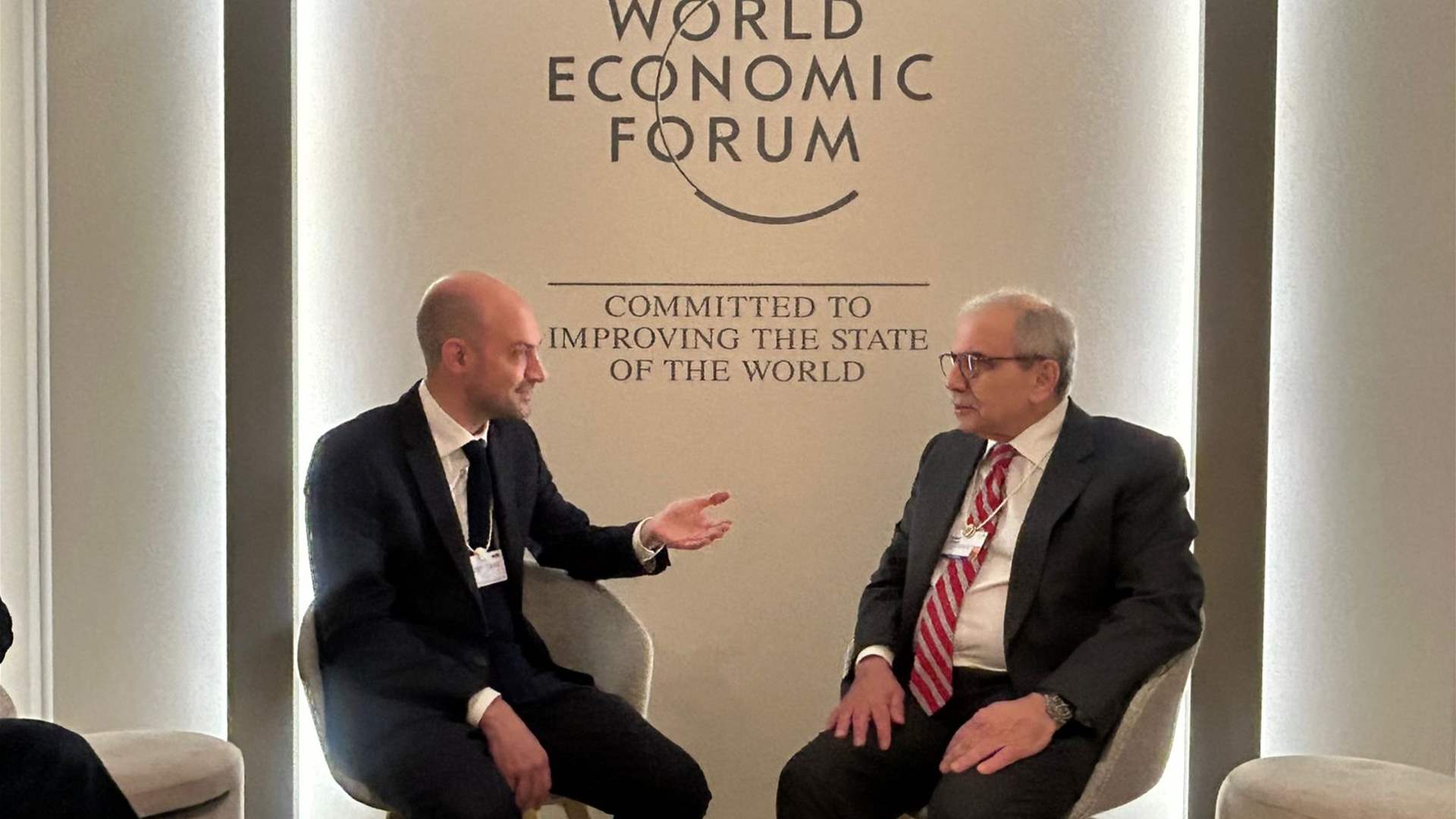 سلام يلتقي وزير الخارجية الفرنسي في دافوس لمناقشة الأمن والإصلاحات ودعم الجيش اللبناني