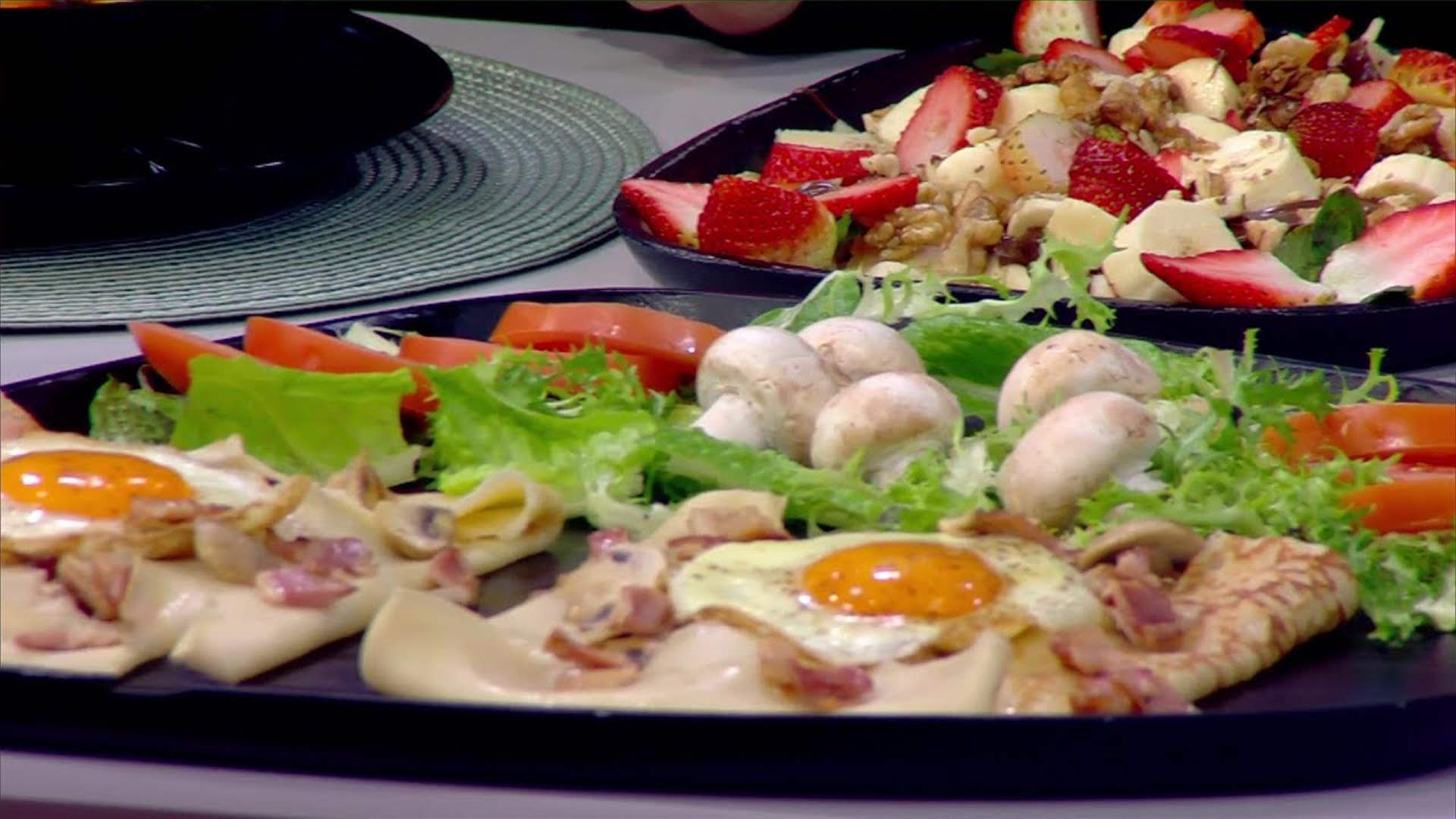 الكريب بحشوات مميزة وشوربة الباستا والخضار... إليكم طريقة التحضير مع الشيف فادي زغيب (فيديو)