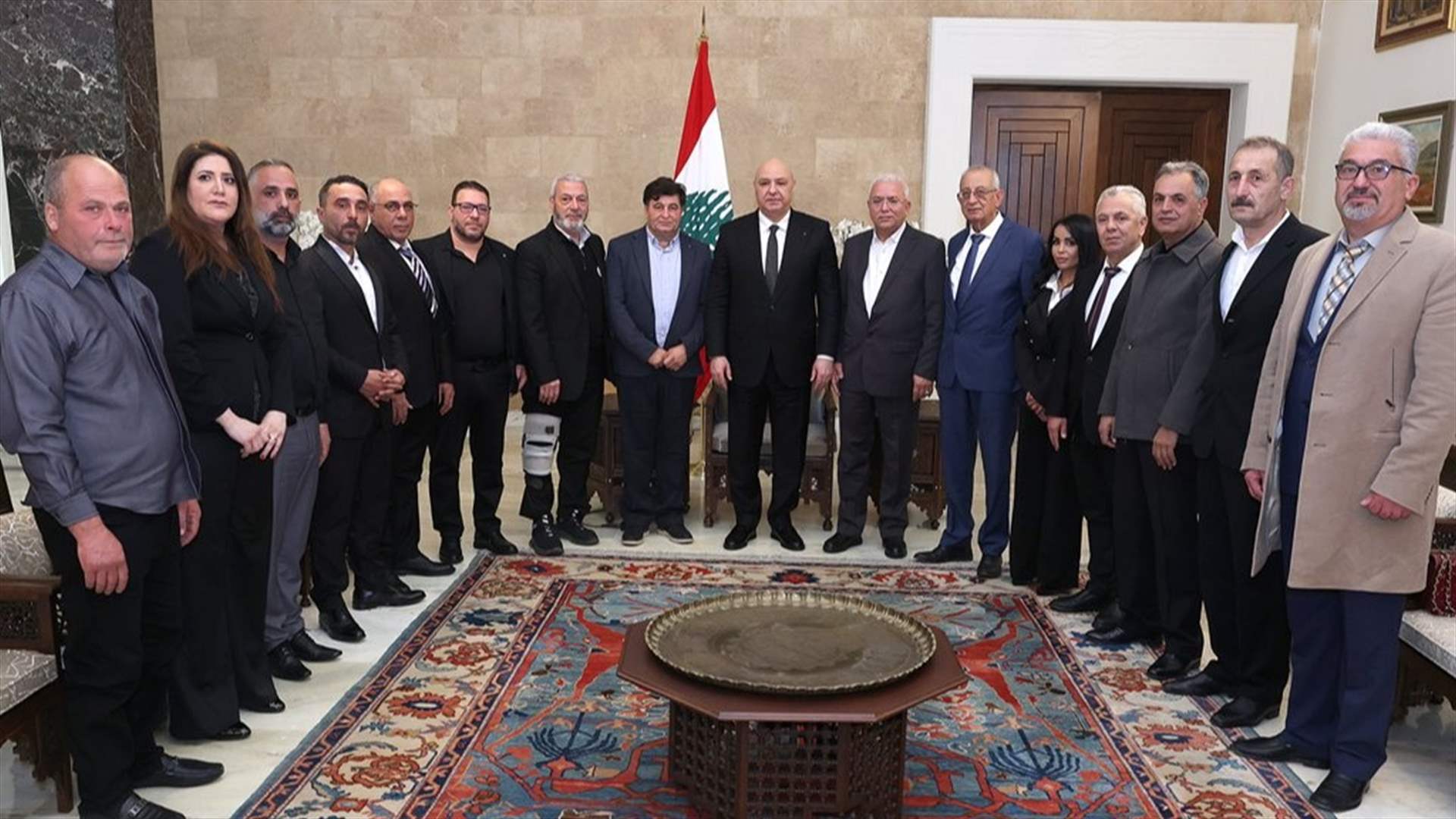 الرئيس عون أمام وفد ابناء البلدات الجنوبية: ننسق مع قيادة الجيش على تعزيز انتشاره في القرى الحدودية