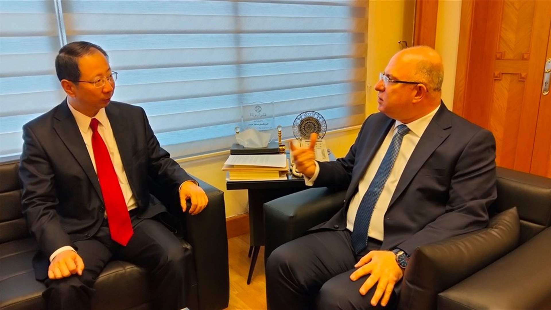 الوزير حيدر بحث وسفير الصين في سبل مساعدة بلاده لبنان على اعادة الاعمار