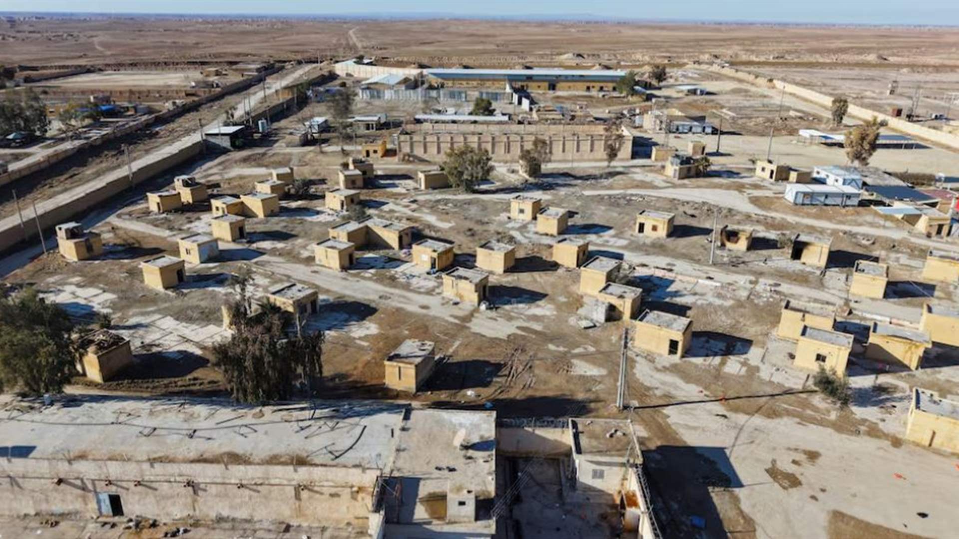 مسؤول أميركي لرويترز: سنستكمل نقل معتقلي الدولة الإسلامية من سوريا للعراق خلال الأيام المقبلة