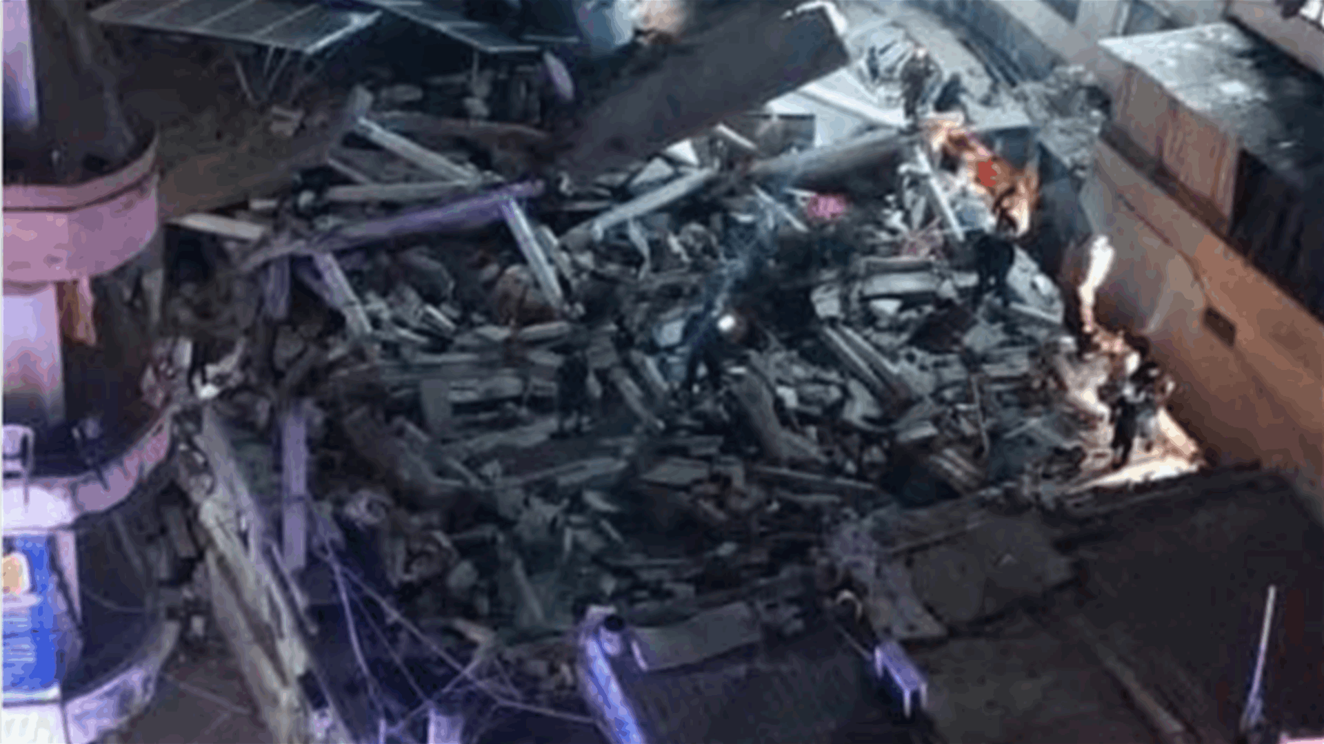 في طرابلس.. انهيار مبنى وبحث عن مفقودين