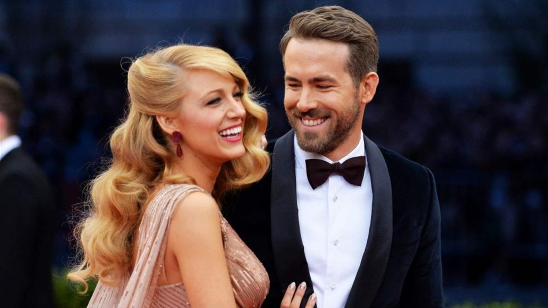 حفل زفاف بليك ليفلي ورايان رينولدز يثير الجدل مجدداً بعد 14 عاماً... استجواب وتصريحات نادرة وهذه التفاصيل!