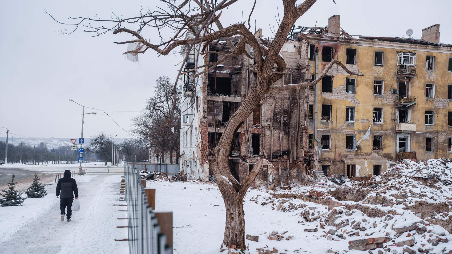 Russian strike on Ukraine's Kyiv leaves 1,700 buildings still without heat, mayor says