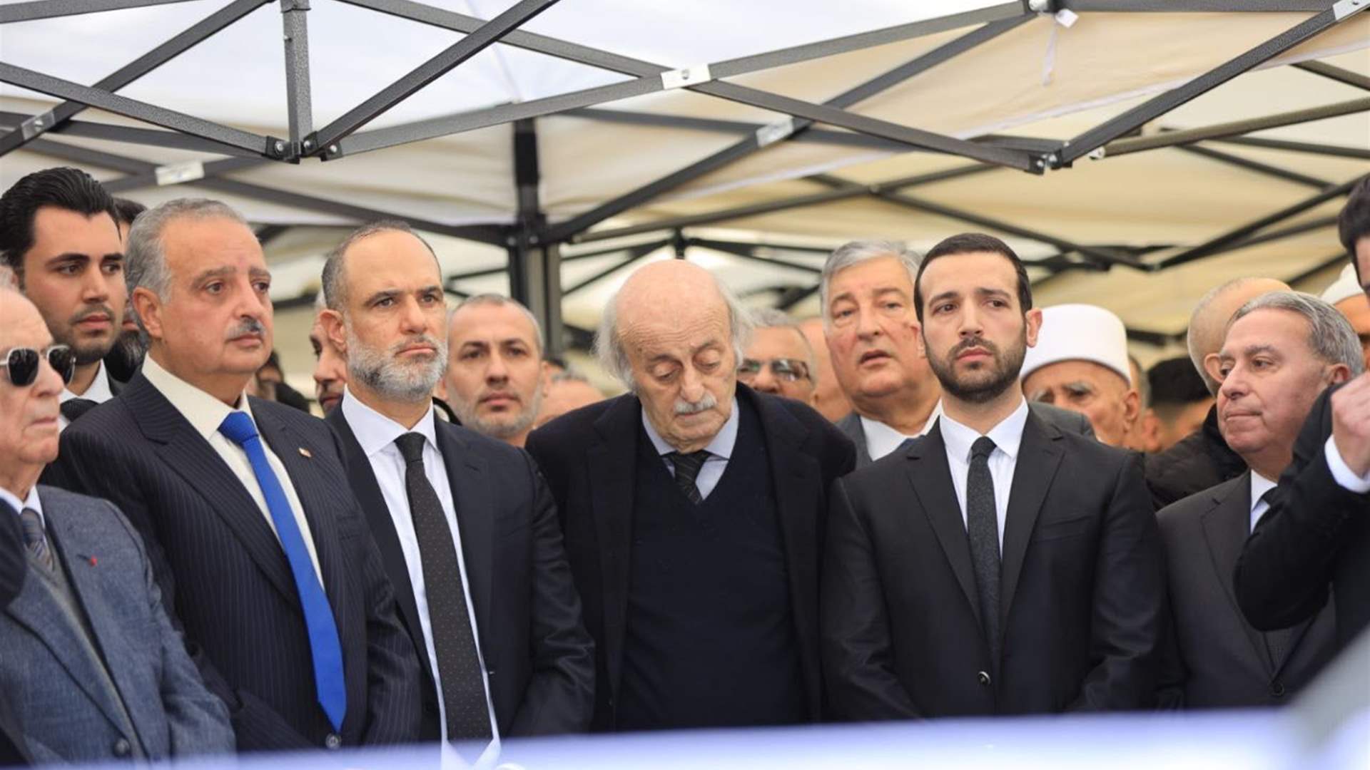 آل أرسلان وآل جنبلاط يشيّعون الأميرة نجوى مجيد أرسلان في مأتم مهيب