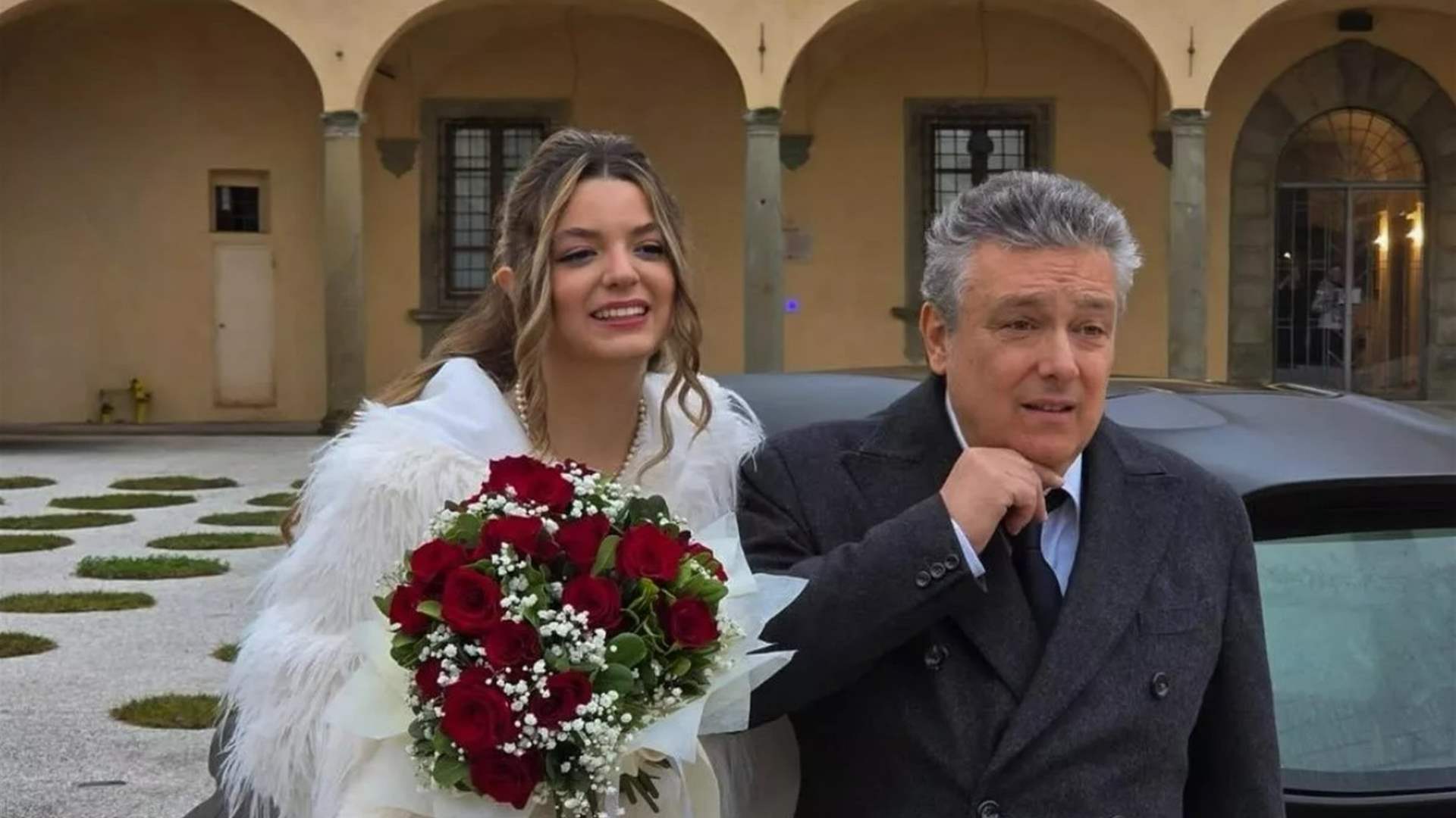 "تزوّجت أستاذي في المدرسة"... فرق العمر 40 عاماً وهذه قصتهما!