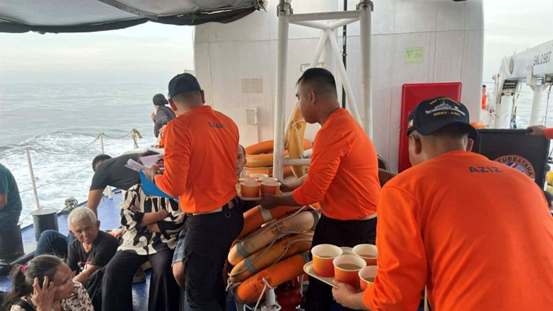 استمرار جهود الإنقاذ بعد غرق عبارة فلبينية وارتفاع القتلى إلى 18