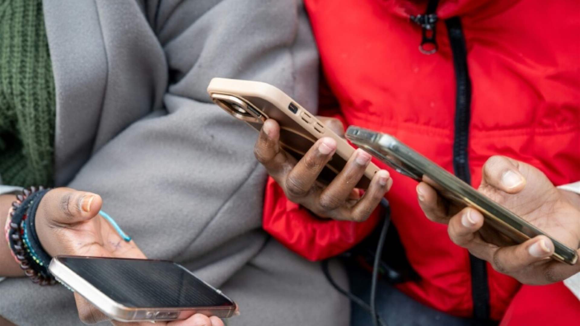 French lawmakers pass bill banning social media for under-15s