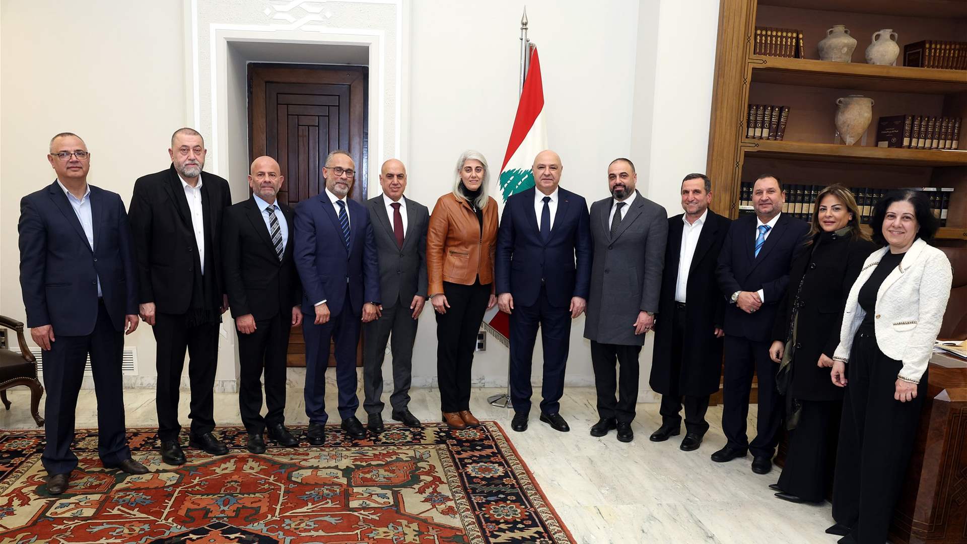 الرئيس عون استقبل وفدين من نقابة موظفي وعمال المواصلات السلكية واللاسلكية وإتحاد النقابات الزراعية ووعد بدراسة المطالب