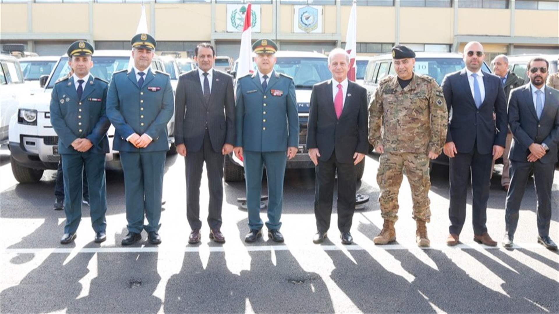 الجيش يتسلم آليات عسكرية ضمن هبة قطرية لتعزيز قدراته