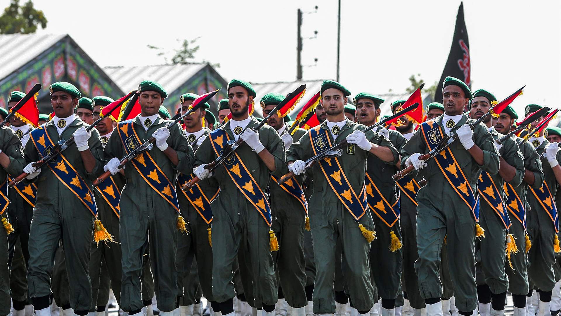 متحدث باسم الجيش الايراني: طهران سترد فورا في حال مهاجمتها 