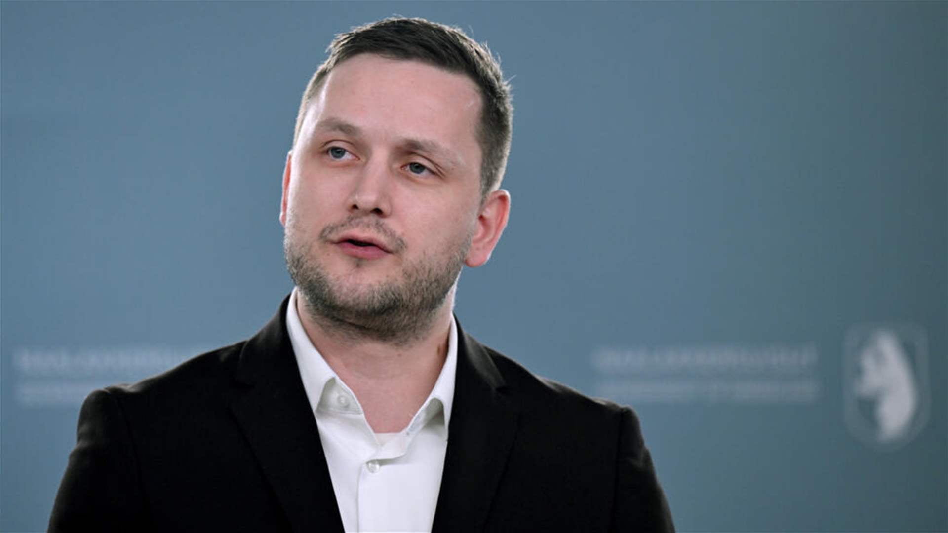 رئيس وزراء غرينلاند ينتظر "نتائج ملموسة" من الحوار مع واشنطن