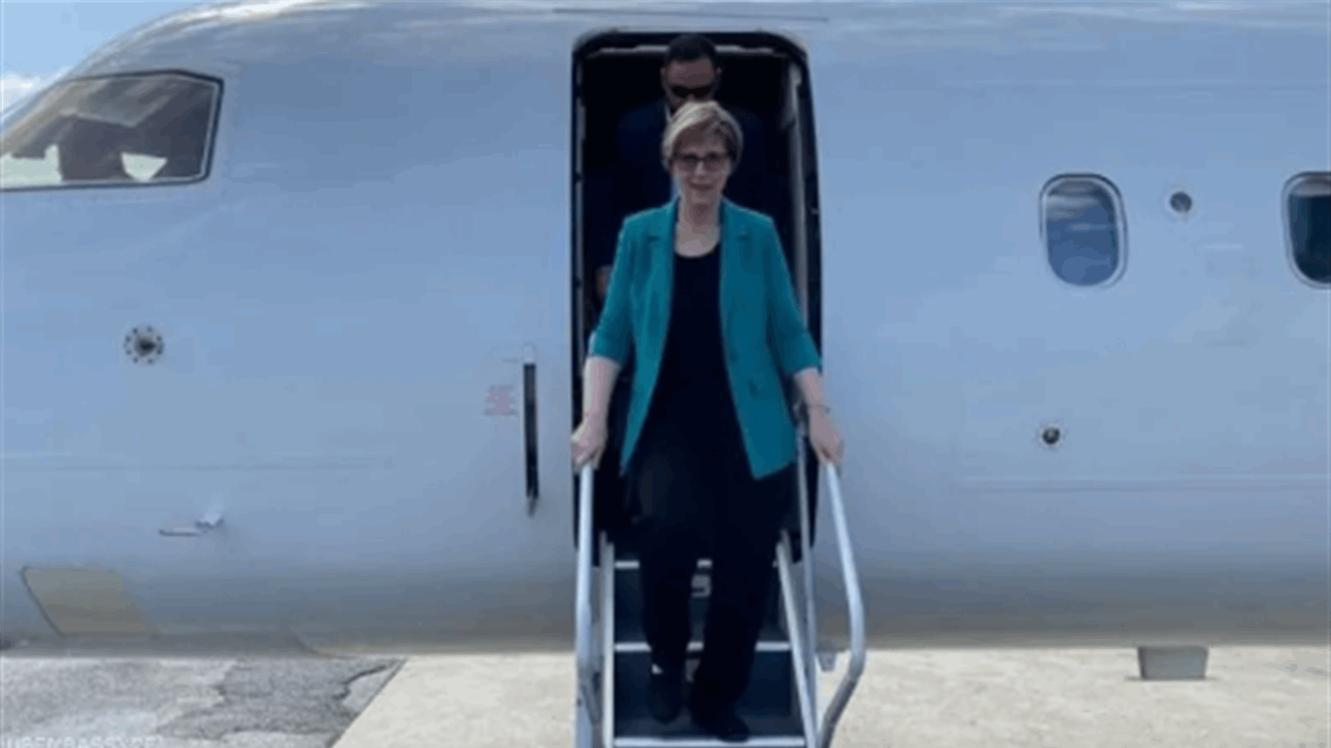 رئيسة البعثة الدبلوماسية الأميركية في فنزويلا تقول إنها ناقشت "المرحلة الانتقالية" مع الرئيسة بالوكالة