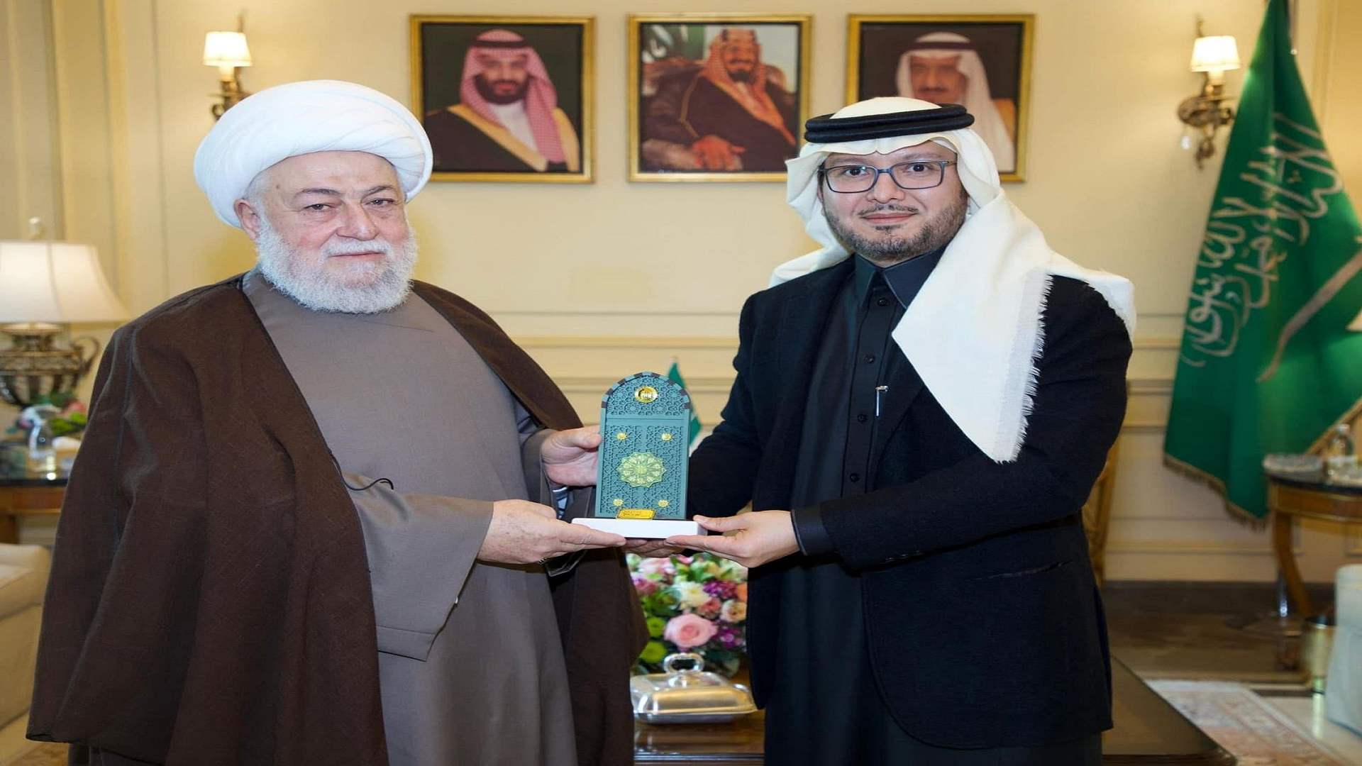 السفير السعودي يستقبل مفتي صيدا الجعفري