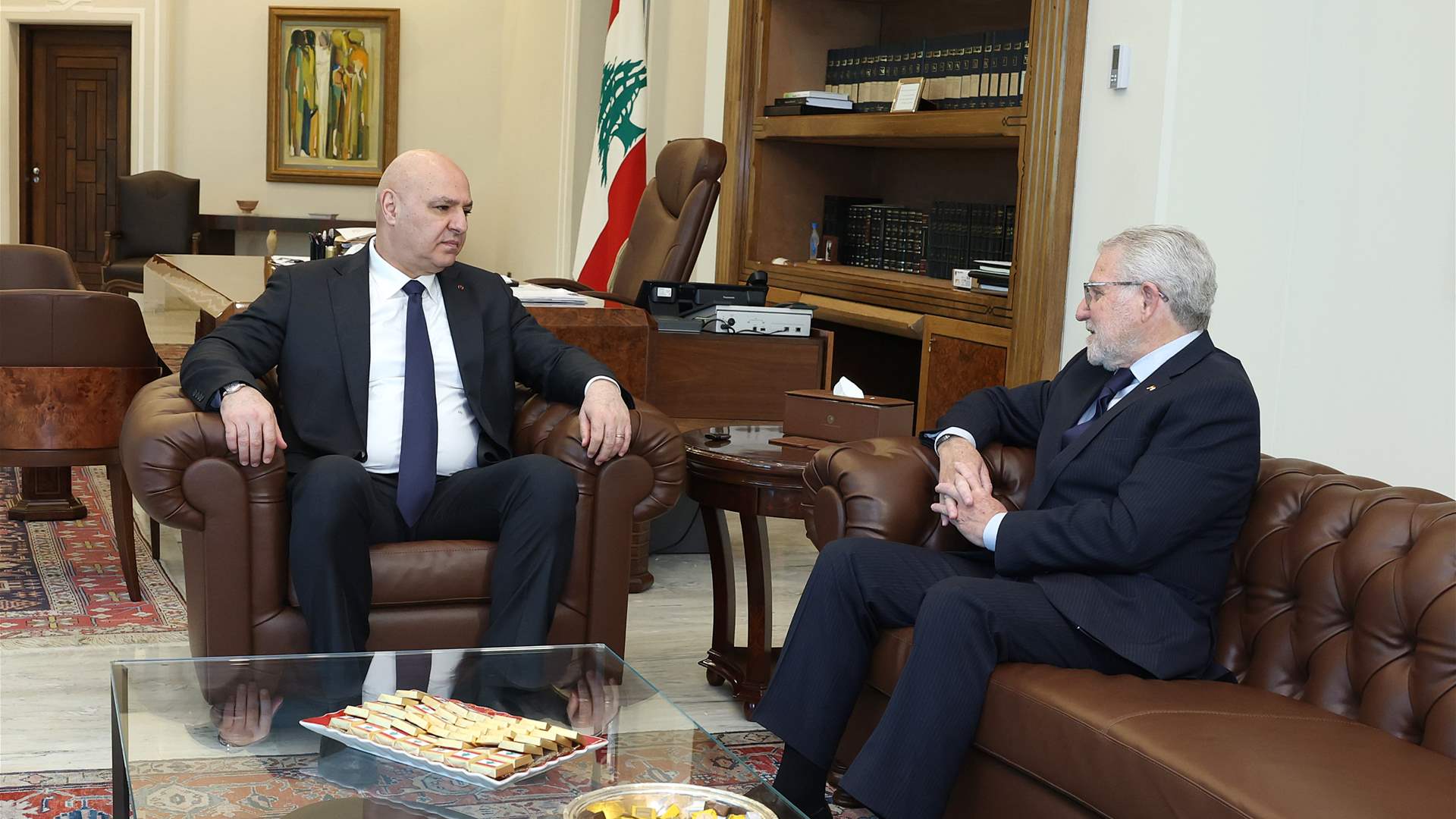 الرئيس جوزاف عون استقبل سفير إسبانيا لدى لبنان وعرض معه نتائج الزيارة إلى إسبانيا متمنيًا له التوفيق لمناسبة انتهاء مهامه الدبلوماسية