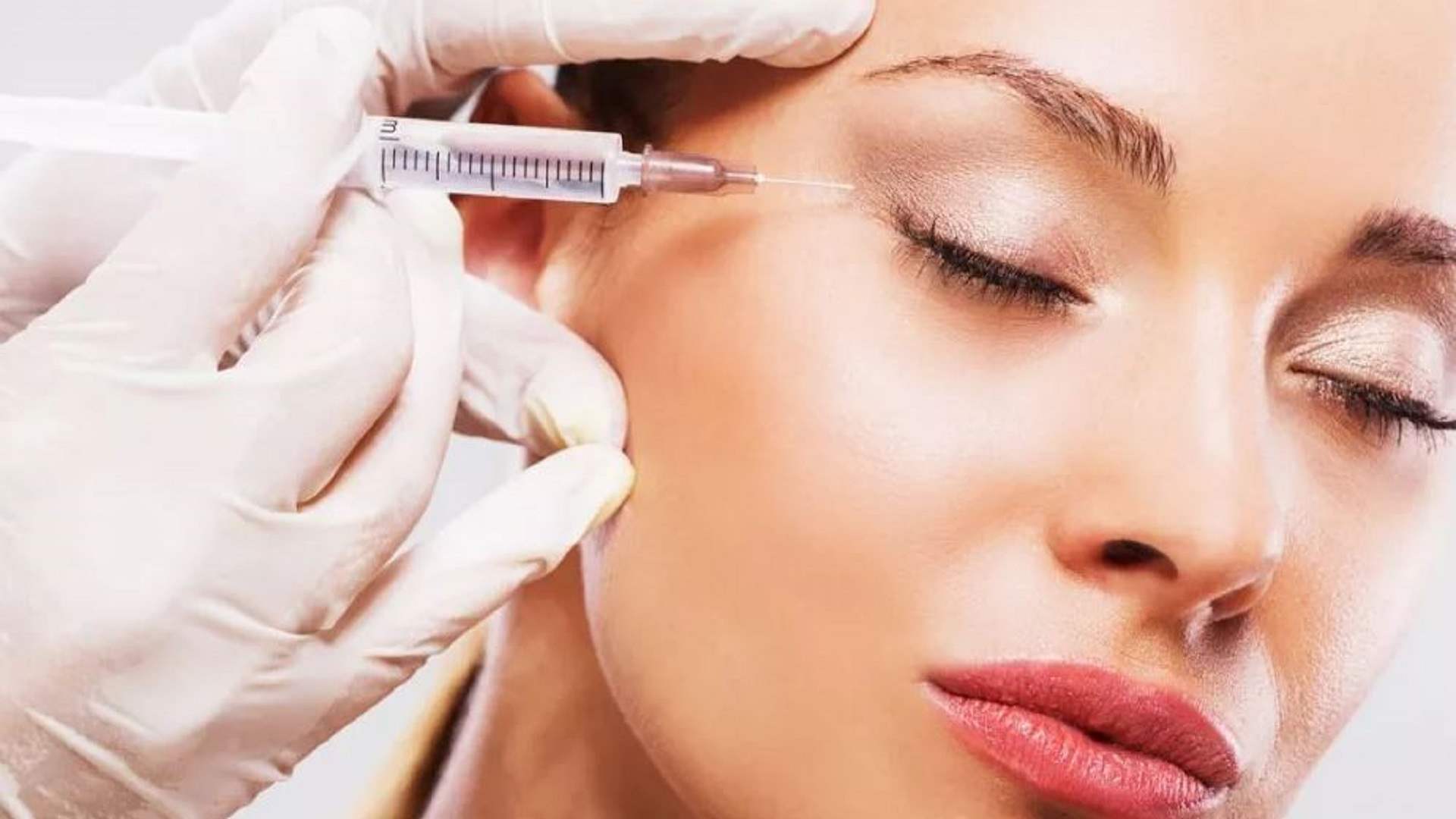 فوضى العيادات غير الشرعية في لبنان: تعدّيات على مهنة الطب التجميلي وضبط مواد مهرّبة