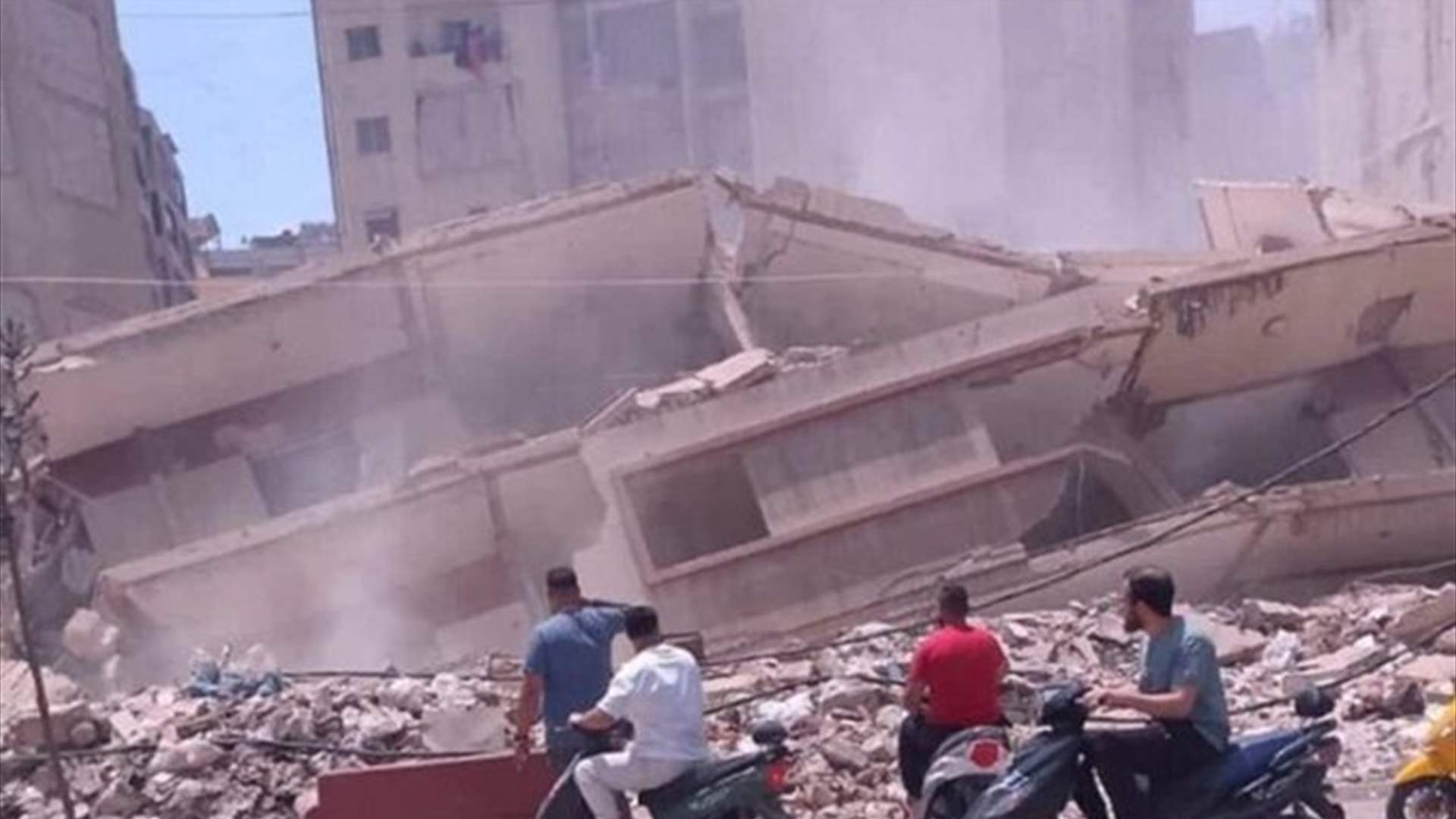 Toddler among victims of collapsed Tripoli building