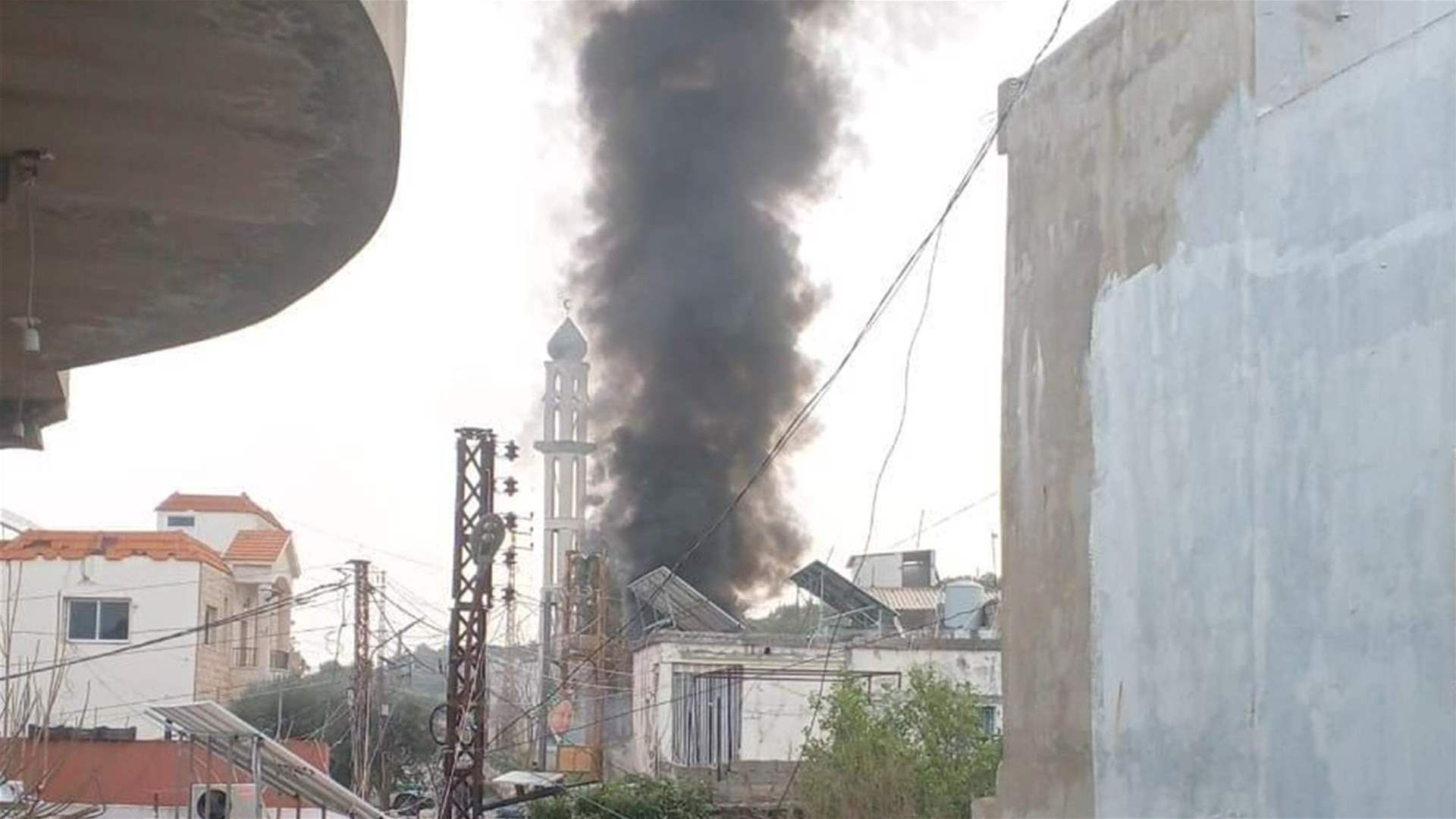 Israeli strike in Yanouh targets vehicle, hits alleged Hezbollah member