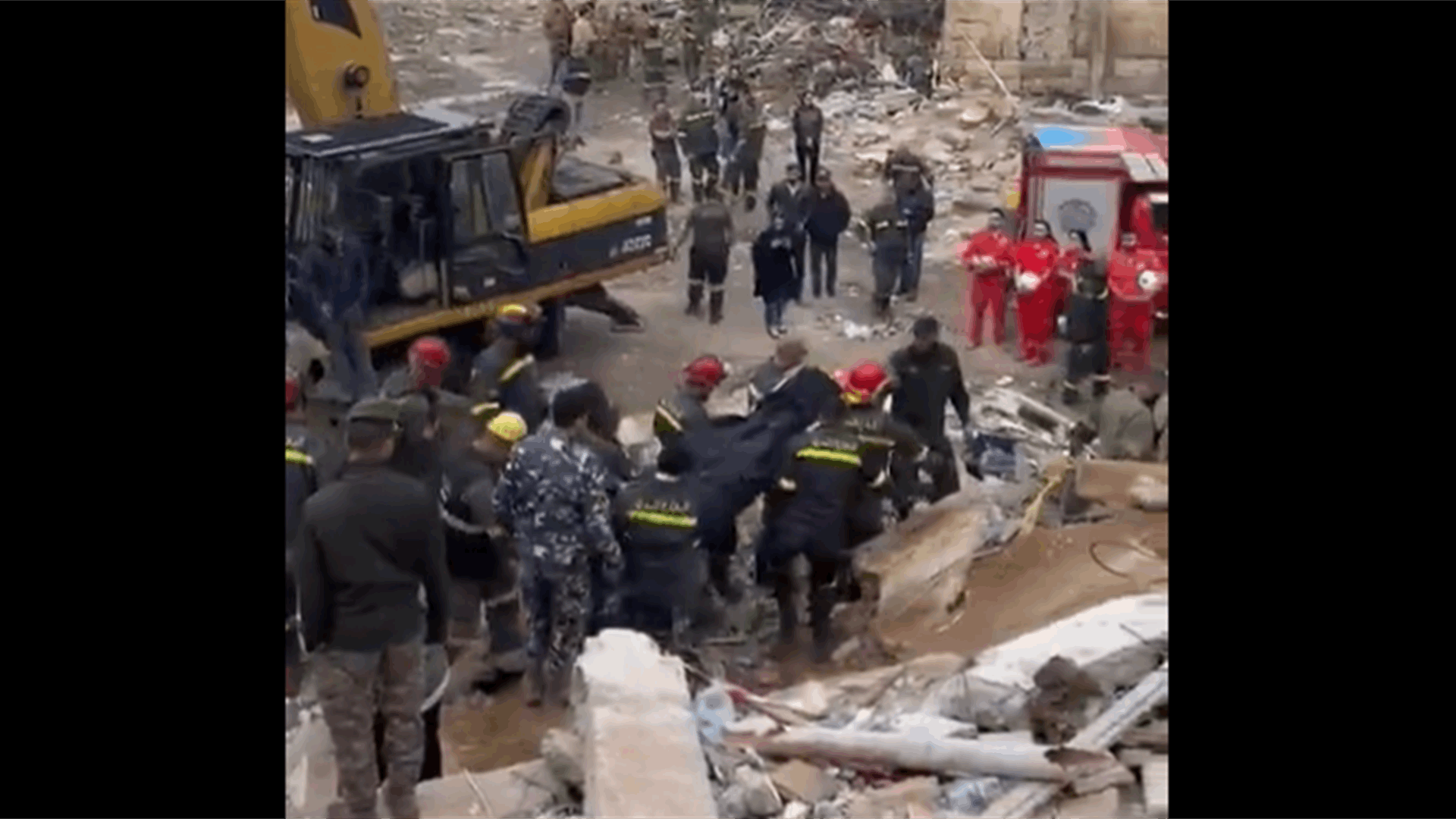 Search ends at collapsed Tripoli building: 14 dead, 8 injured