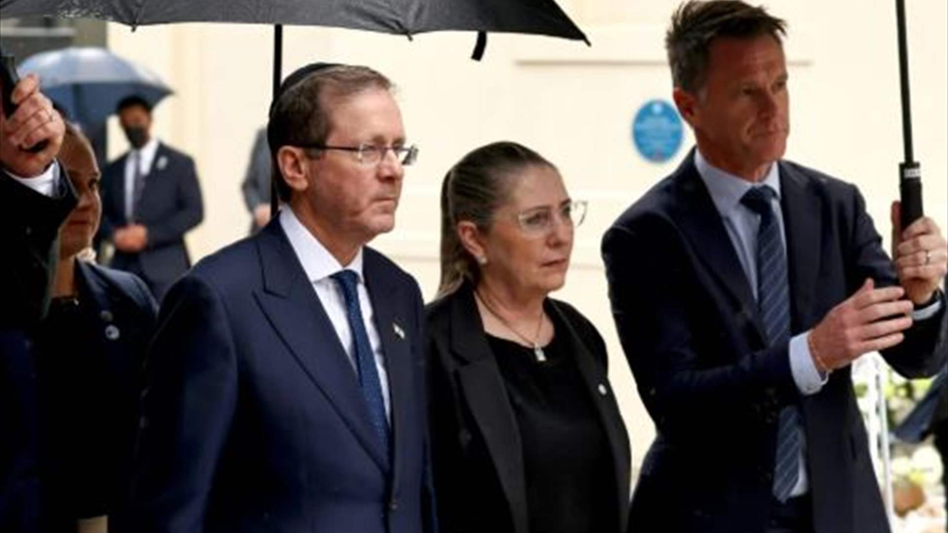 الرئيس الإسرائيلي يبدأ زيارة لأستراليا لتكريم ضحايا هجوم بونداي