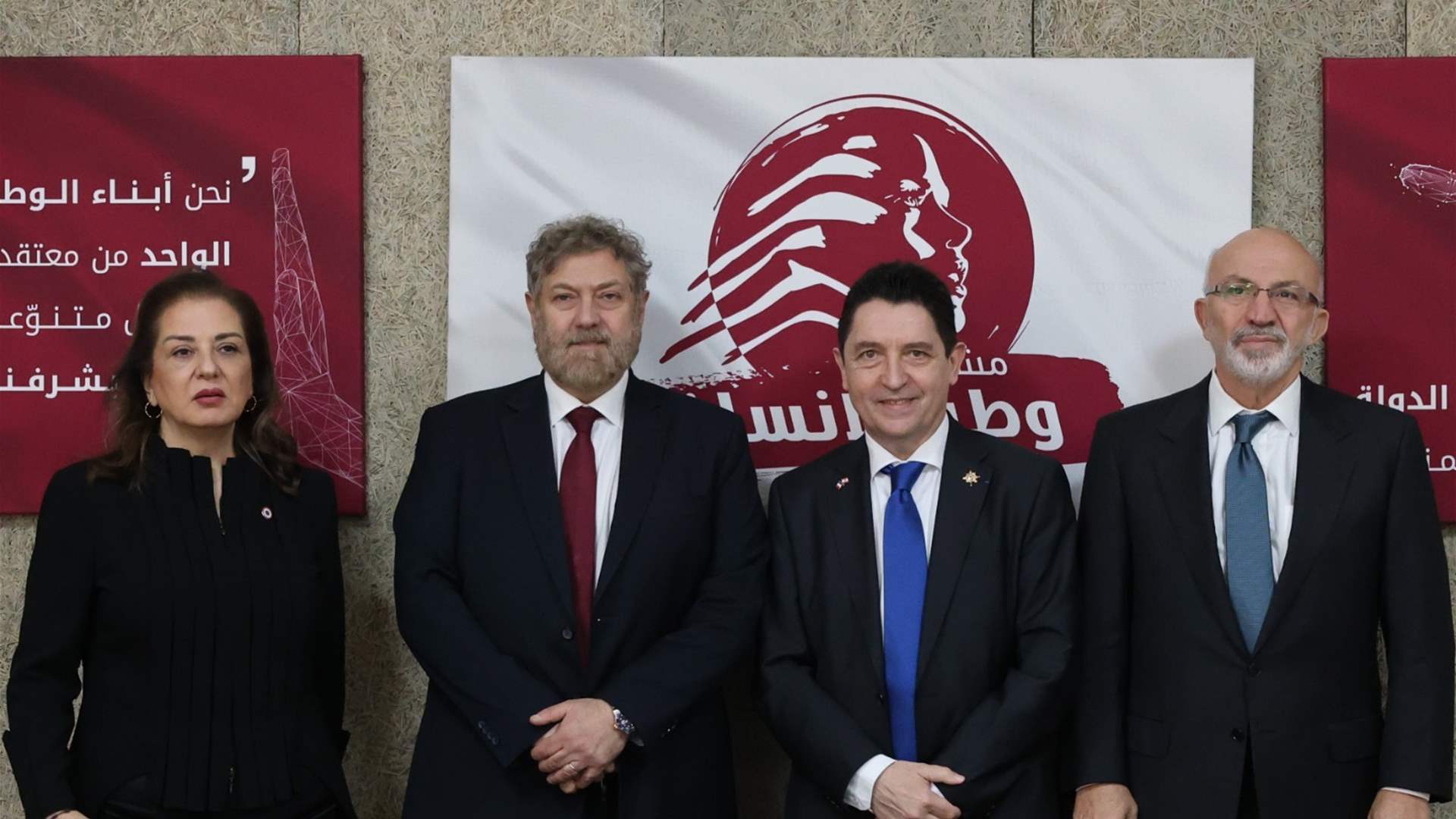 السيناتور أوليفيه كاديك يزور مقر "وطن الإنسان" ويلتقي افرام