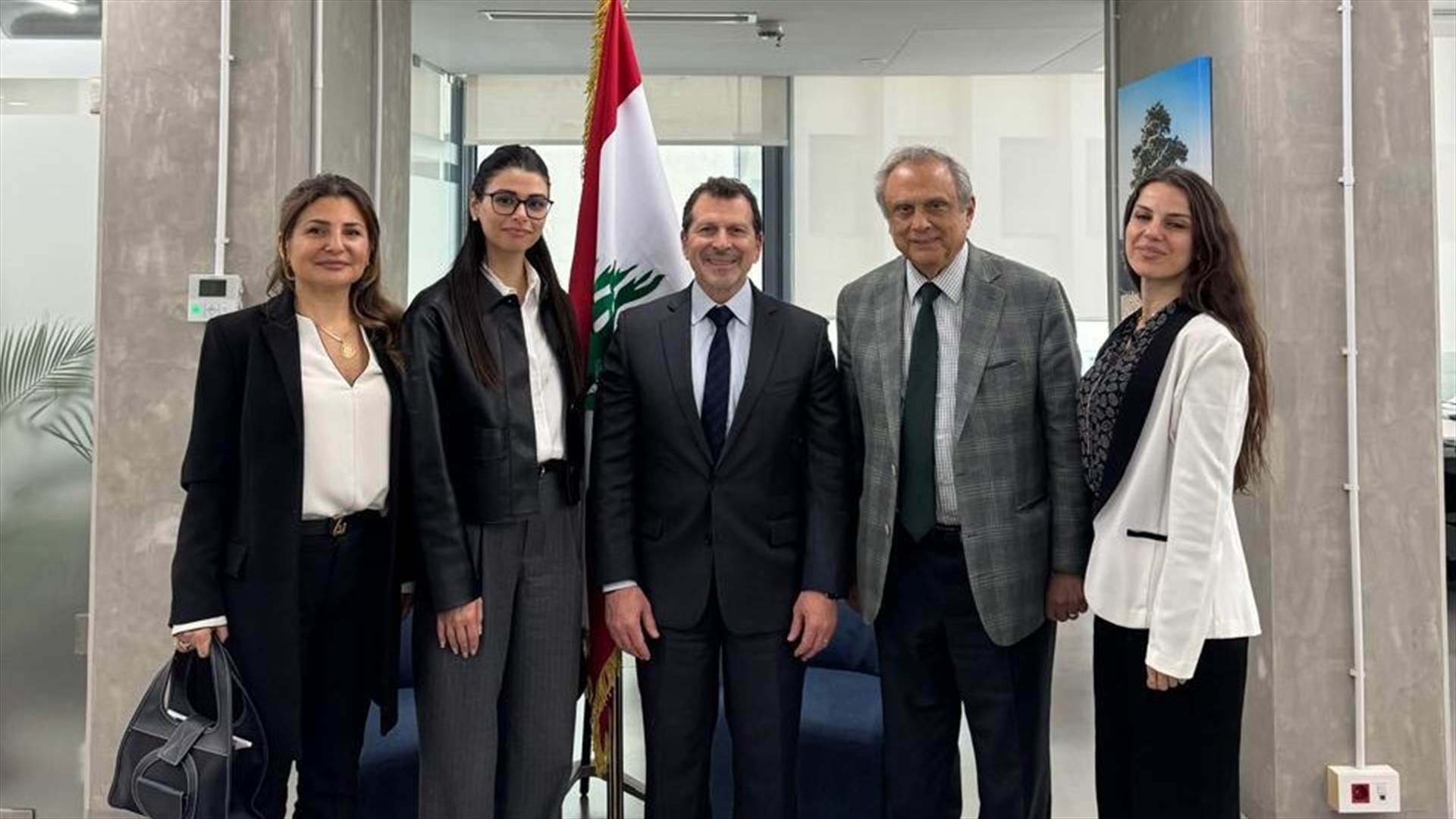 شحادة استقبل المدير العام لمصرف الإسكان 