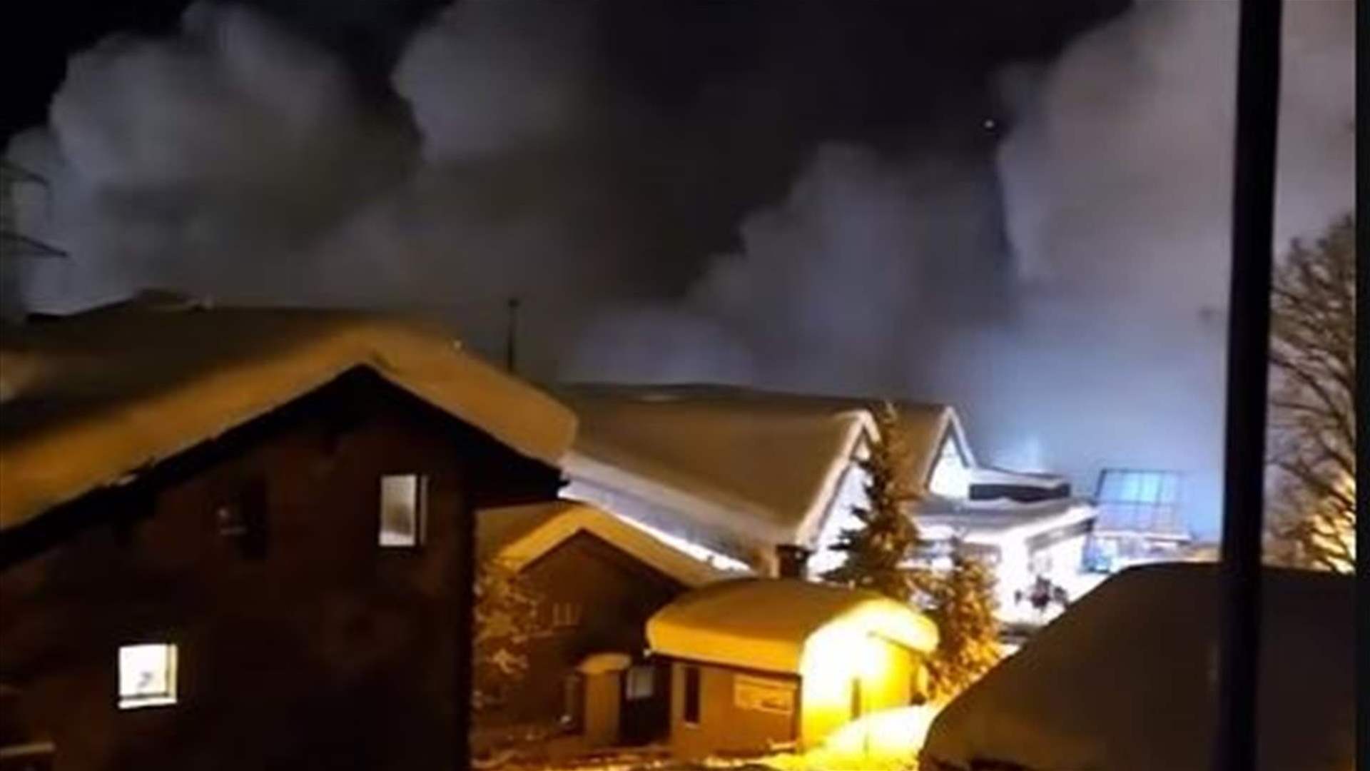 انهيار جليدي يغمر المنازل في جبال الألب... ومقطع فيديو يوثّق اللحظة!