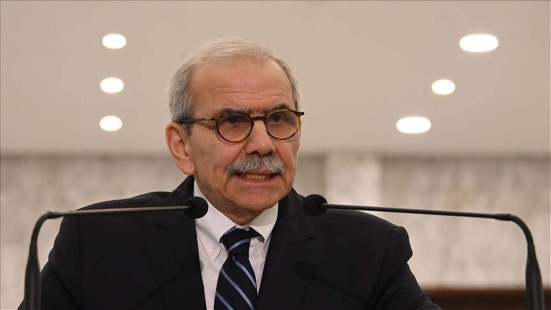 سلام بحث مع زوار السرايا في الأوضاع العامة واجتمع مع رئيس الاتحاد العمالي في قضية الرواتب