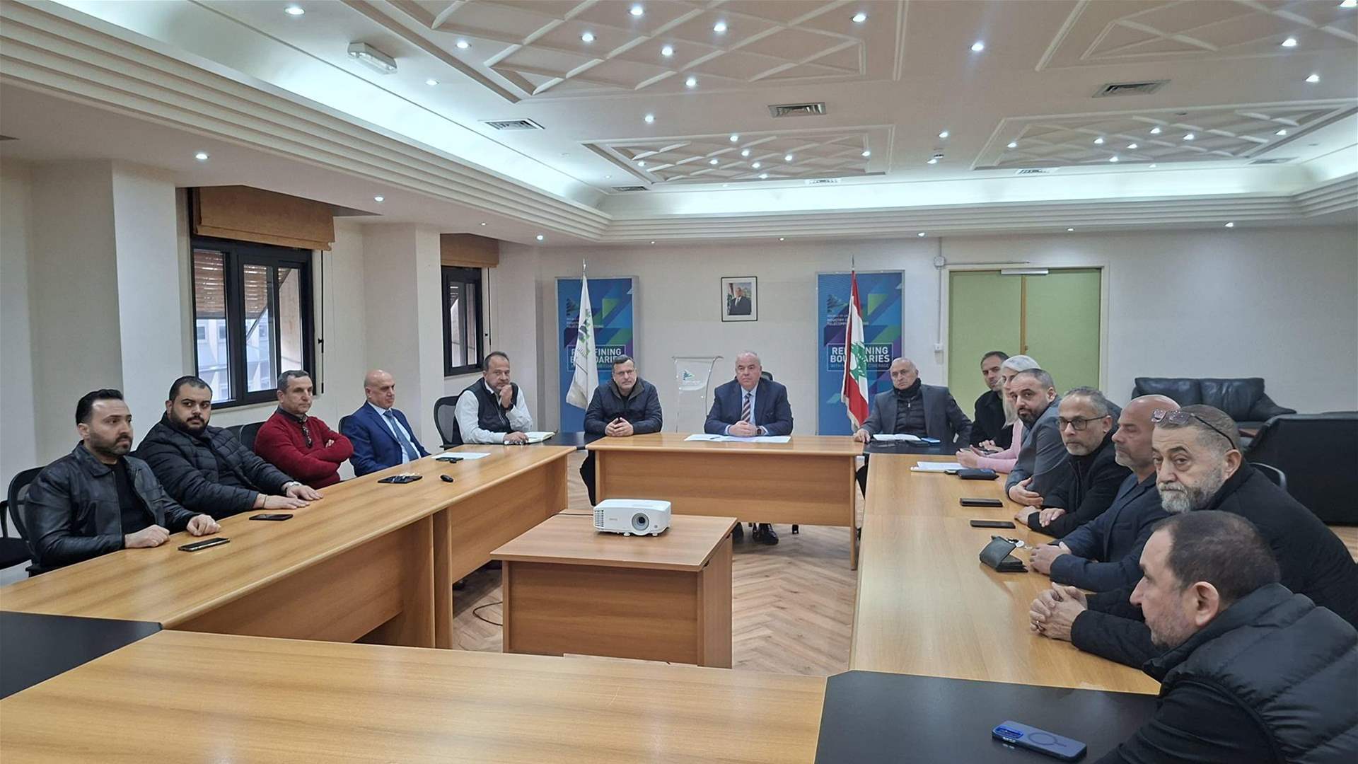 اجتماعان لوزير الاتصالات مع نقابة العمال ومديري "أوجيرو" داعيا إلى تعاون إداري - نقابي لإنجاح مرحلة الانتقال إلى "ليبان تيليكوم"