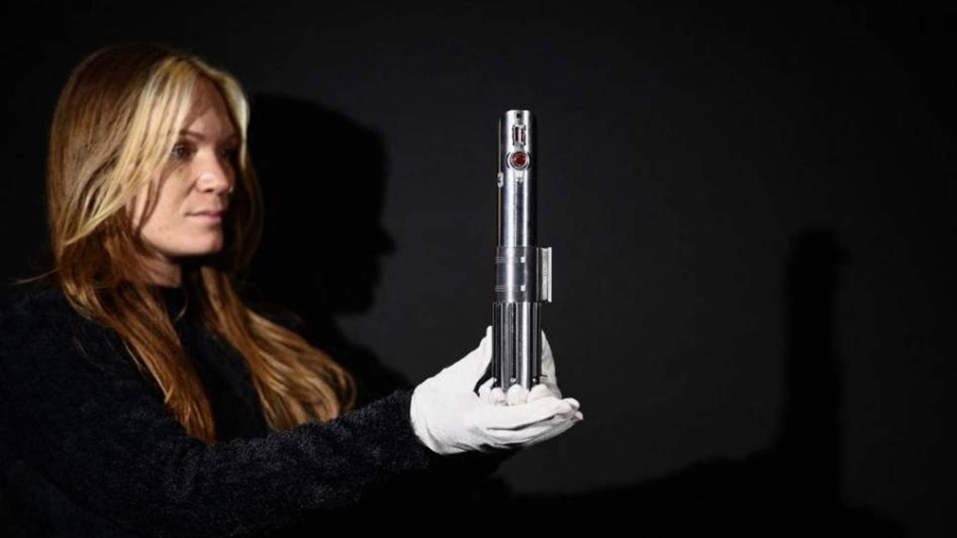 من بينها "جووز" و"ترمينايتر" و"ستار وورز"... مزاد في كاليفورنيا يلفت الأنظار بـ1550 قطعة معروضة