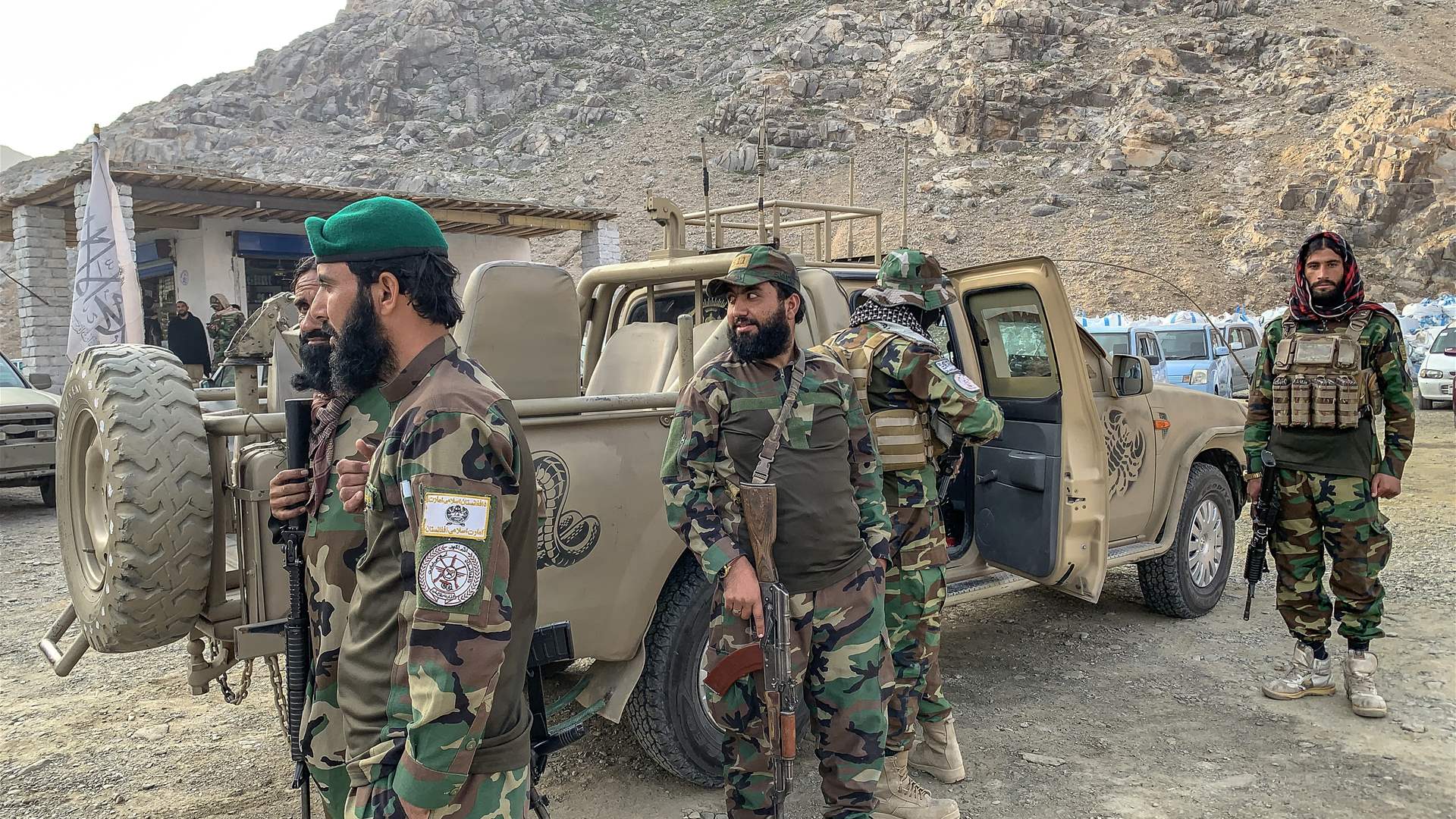 اشتباكات قرب معبر حدودي رئيسي بين أفغانستان وباكستان