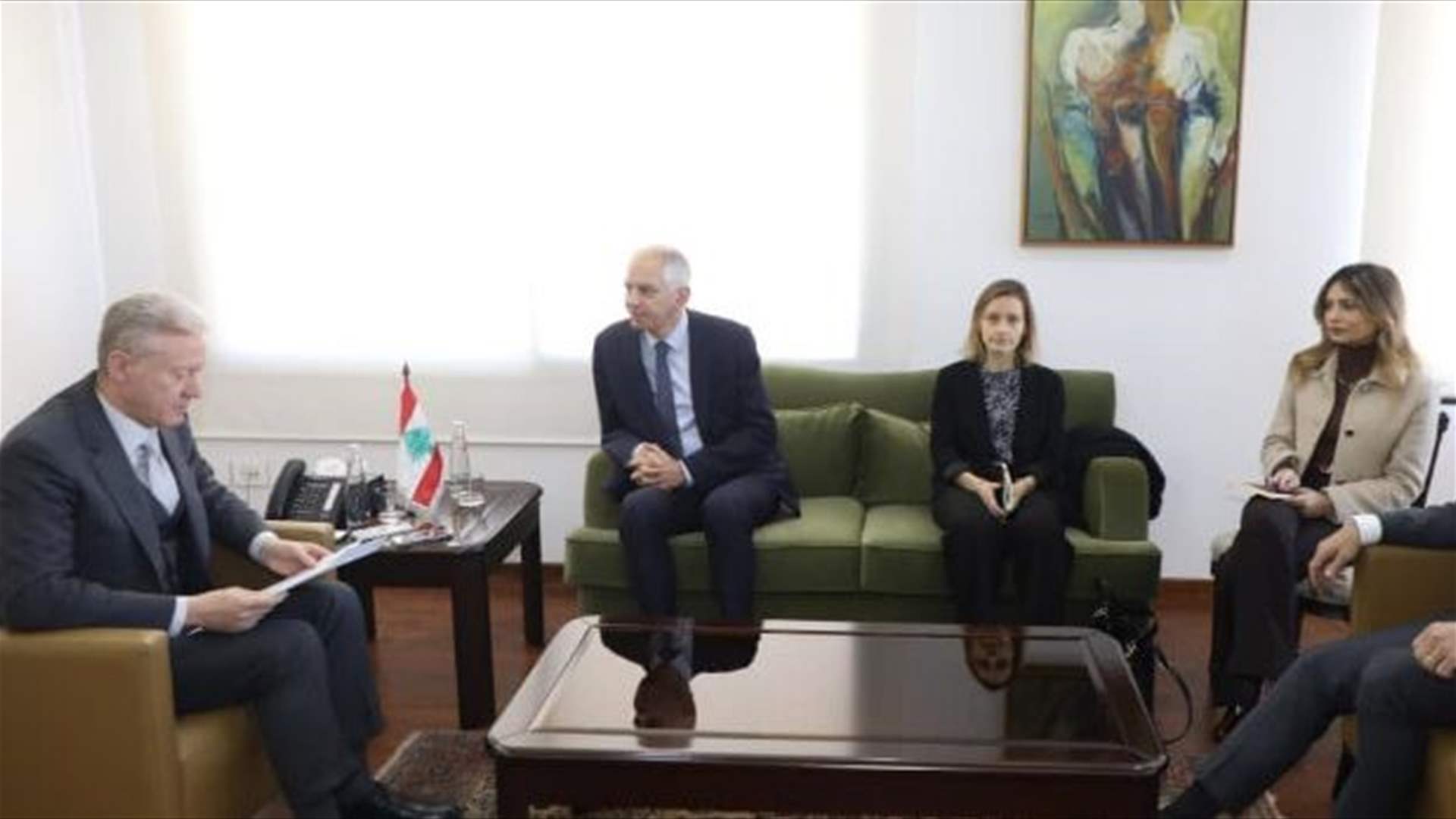 رجي بحث مع السفير الفرنسي في مؤتمر دعم الجيش واطلع من مدير عام "ايدال" على نشاطات المؤسسة وبرامج عملها