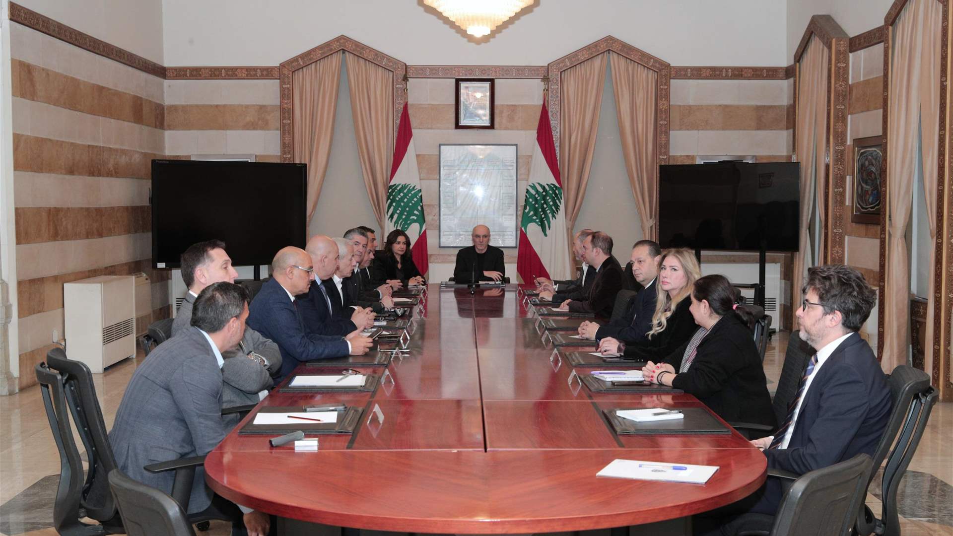 اجتماع تنسيقي موسع في "الداخلية"... والحجار يؤكد أهمية تعزيز التعاون بين الوزارات والمؤسسات الأمنية والإدارية